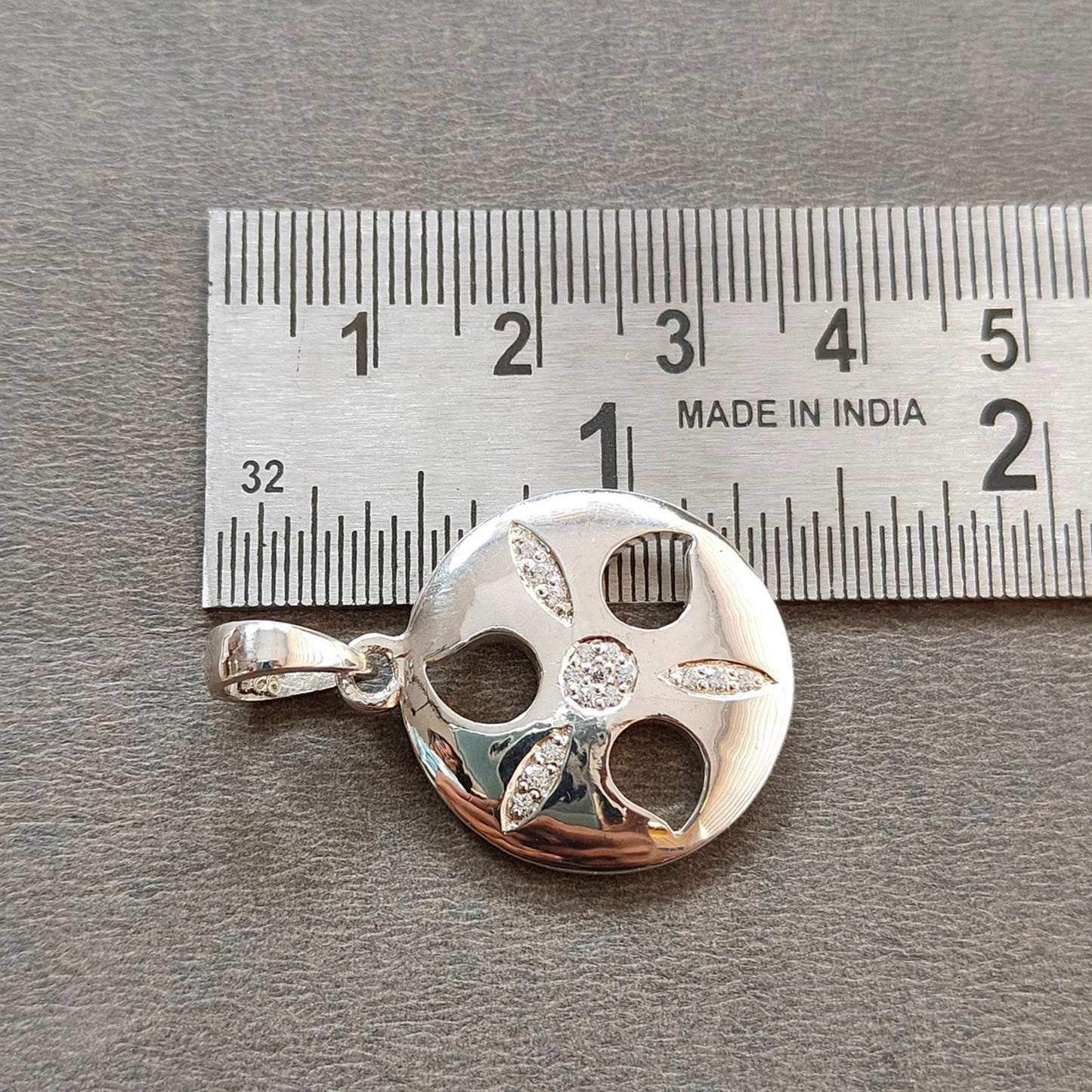 925 Sterling Silver CZ Pendant : 9.34gms (apx) Fashion Round Cubic Zirconia Pendant With Normal Loop 1.25" Gift For Her