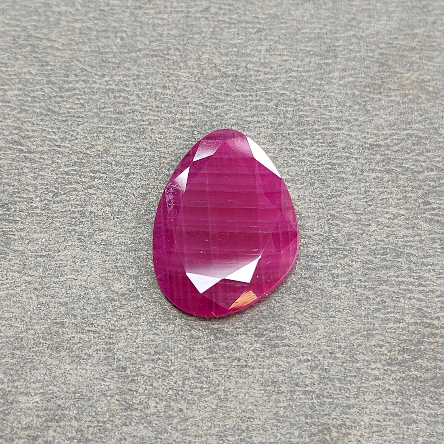 Ruby Gemstone Normal Cut : 6.70cts Natural Untreated Unheated Red Ruby Uneven Shape 19*14mm 1pcs