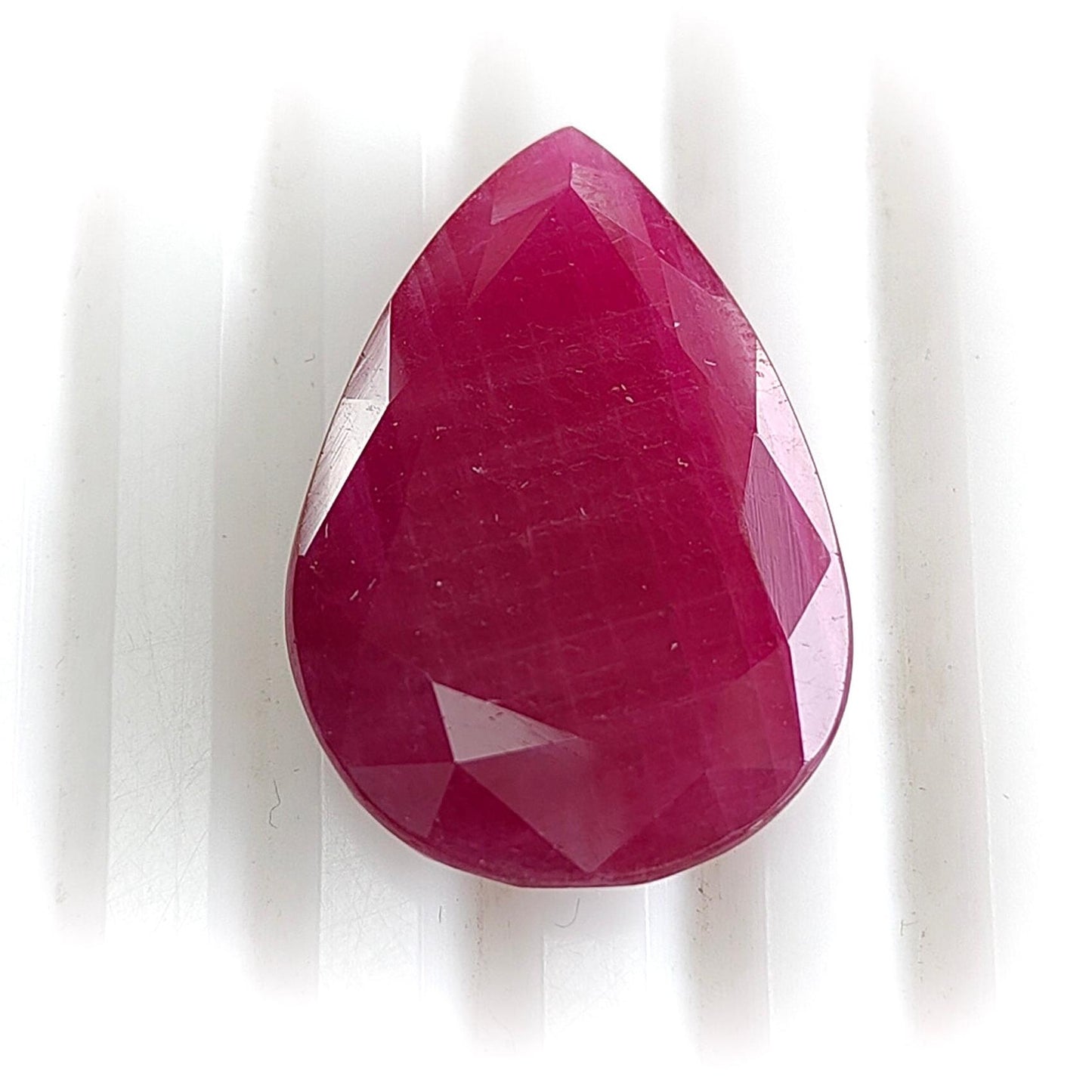 Ruby Gemstone Normal Cut :18.00cts Natural Untreated Unheated Red Ruby Pear Shape 24*16mm 1pc