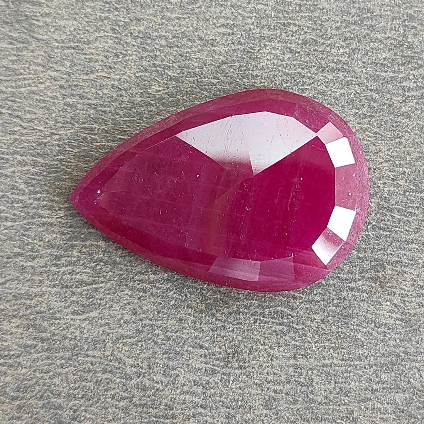 Ruby Gemstone Normal Cut :18.00cts Natural Untreated Unheated Red Ruby Pear Shape 24*16mm 1pc