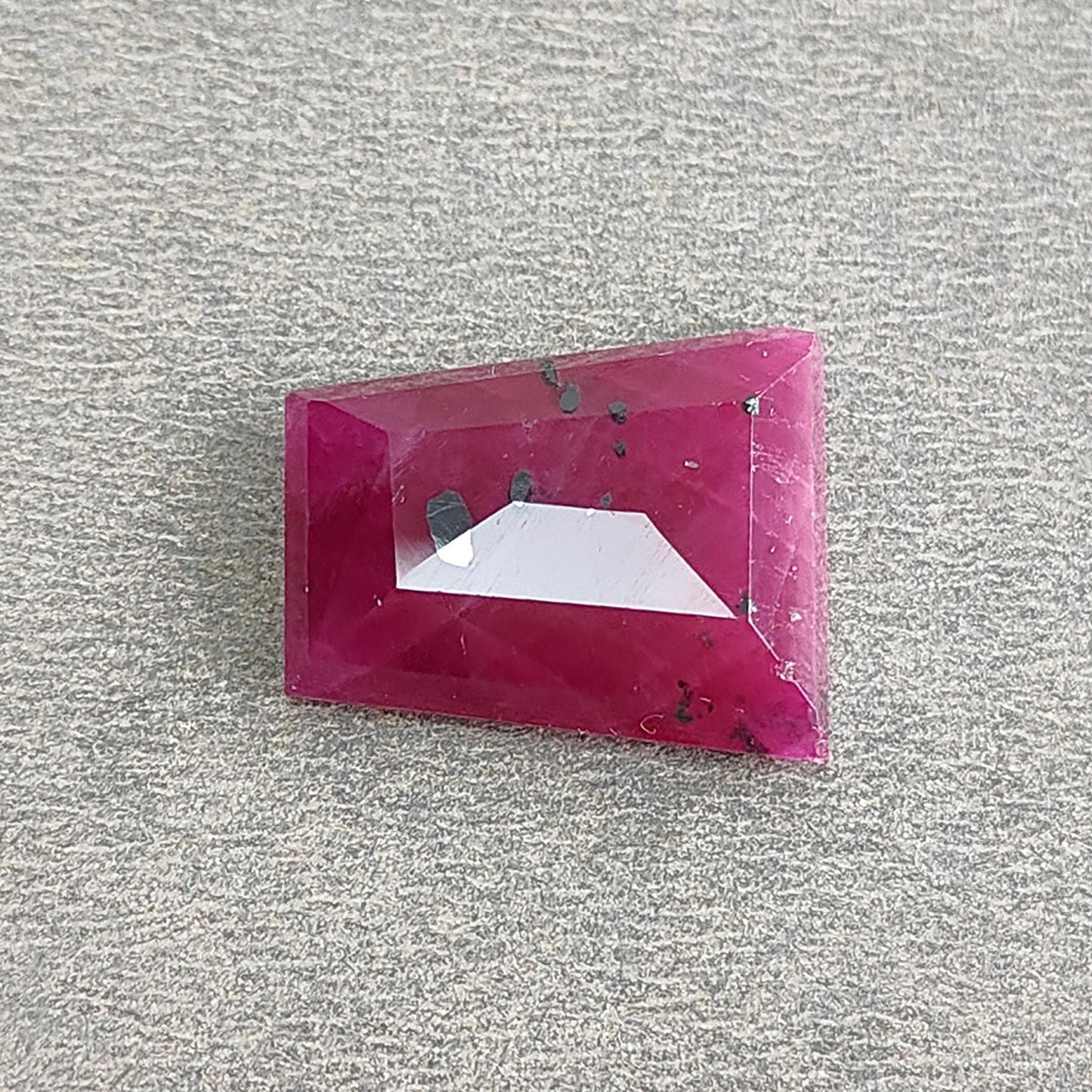 Ruby Gemstone Step Cut : 20.00cts Natural Untreated Unheated Red Ruby Trapezium Shape 19*16mm 1pc