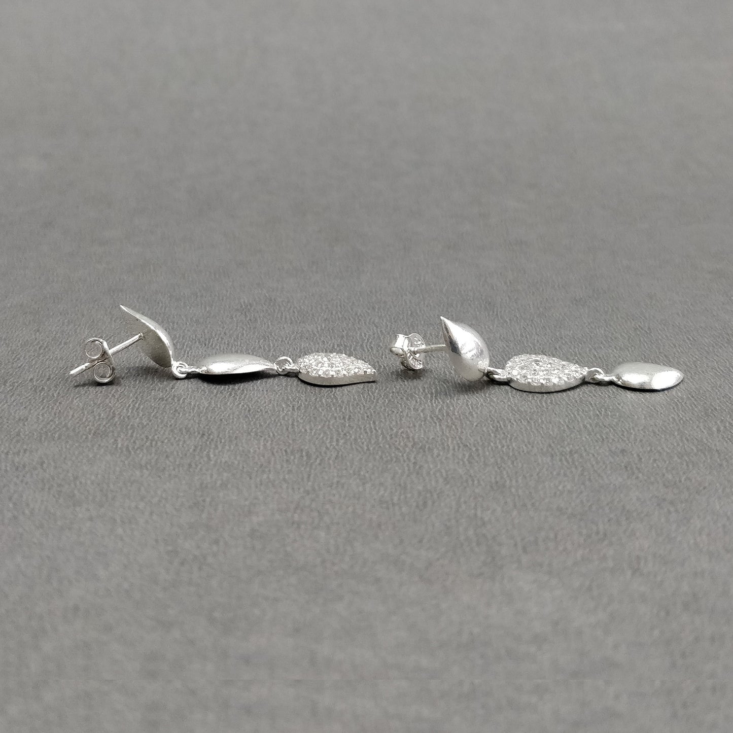 925 Sterling Silver & Cubic Zirconia Leaf Earrings : 8.00gms(Approx) Drop Dangle Bezel Push Back Earrings 1.75" Gift For Her