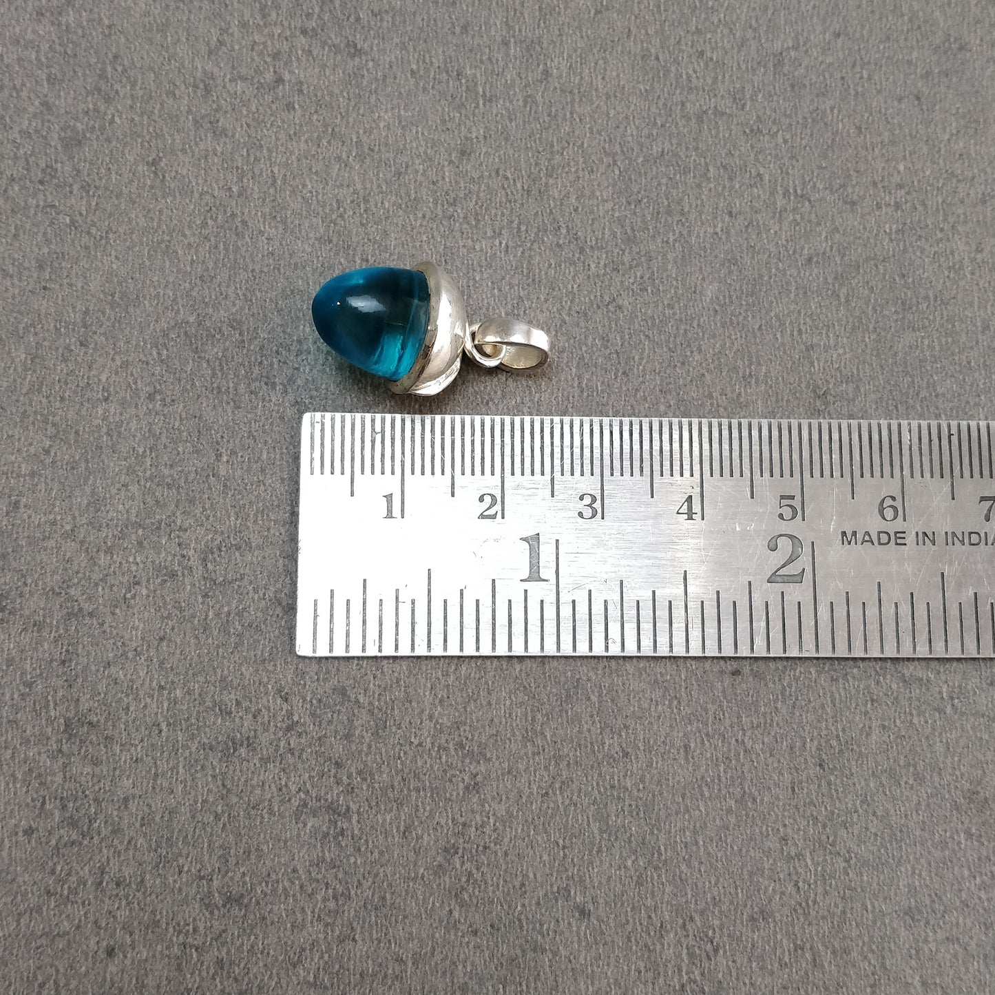 925 Sterling Silver Rhinestone Pendant : 4.25gms(Approx) Fashion Regular Size Bullet Pendant With Normal Loop 1" Gift For Her