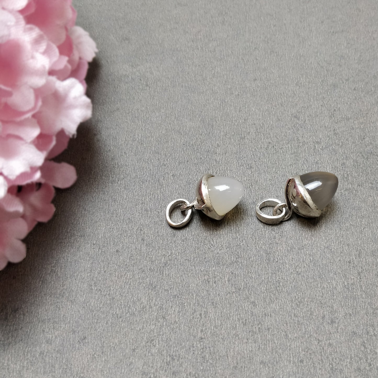 Onyx Gemstone With 925 Sterling Silver: 4.20gms(Approx) Natural Onyx White Gray Regular Size Bullet Pendant With Normal Loop 1" Gift For Her