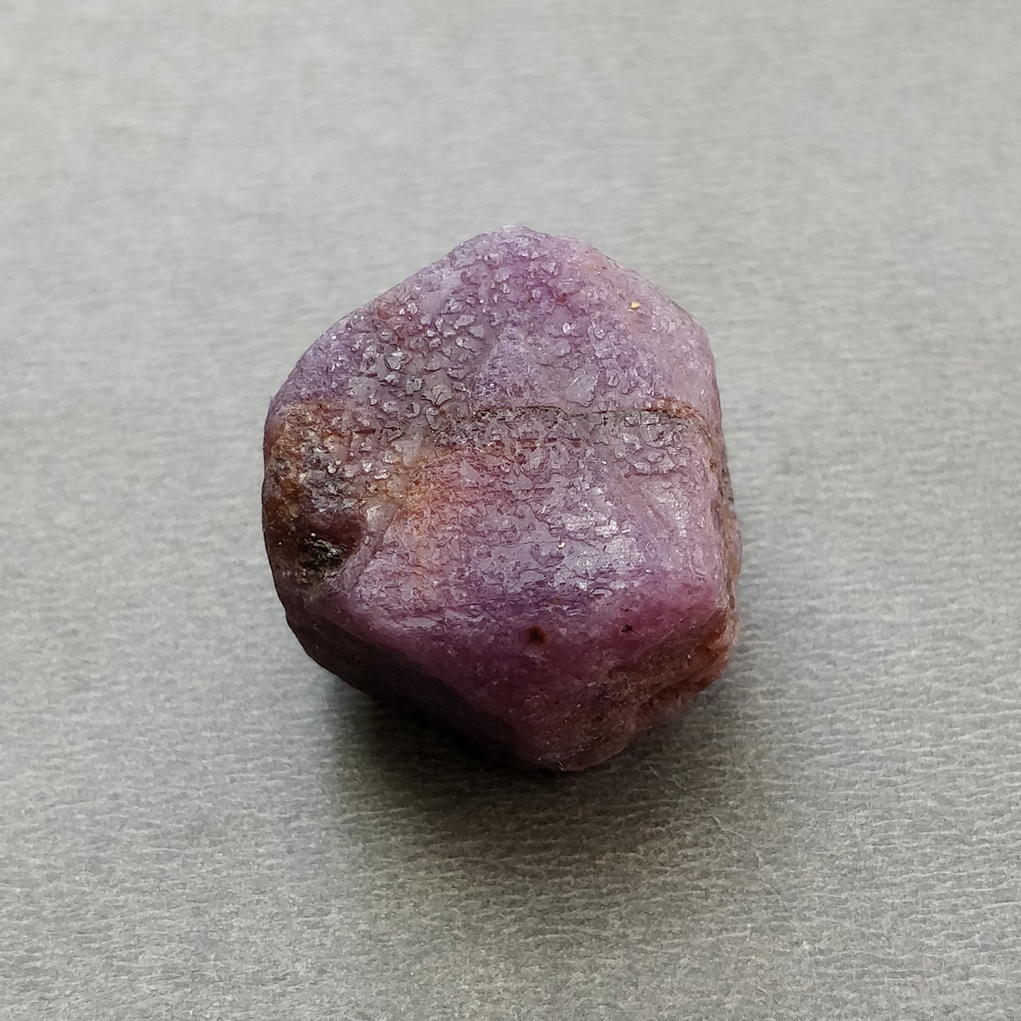 Record Keeper Ruby Gemstone Crystal : 126.20cts Natural Untreated Unheated Red Ruby Triangle Formative Specimen 25*23mm