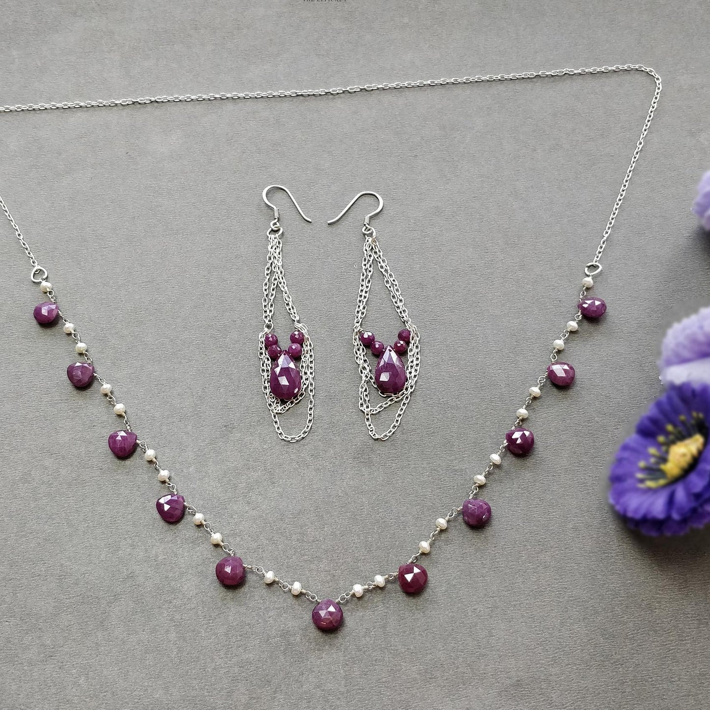 Ruby & Pearl Gemstone With 925 Sterling Silver Jewelry : 16.76gms Natural Untreated Ruby Rose Cut Briolette Beaded Earrings Necklace Set