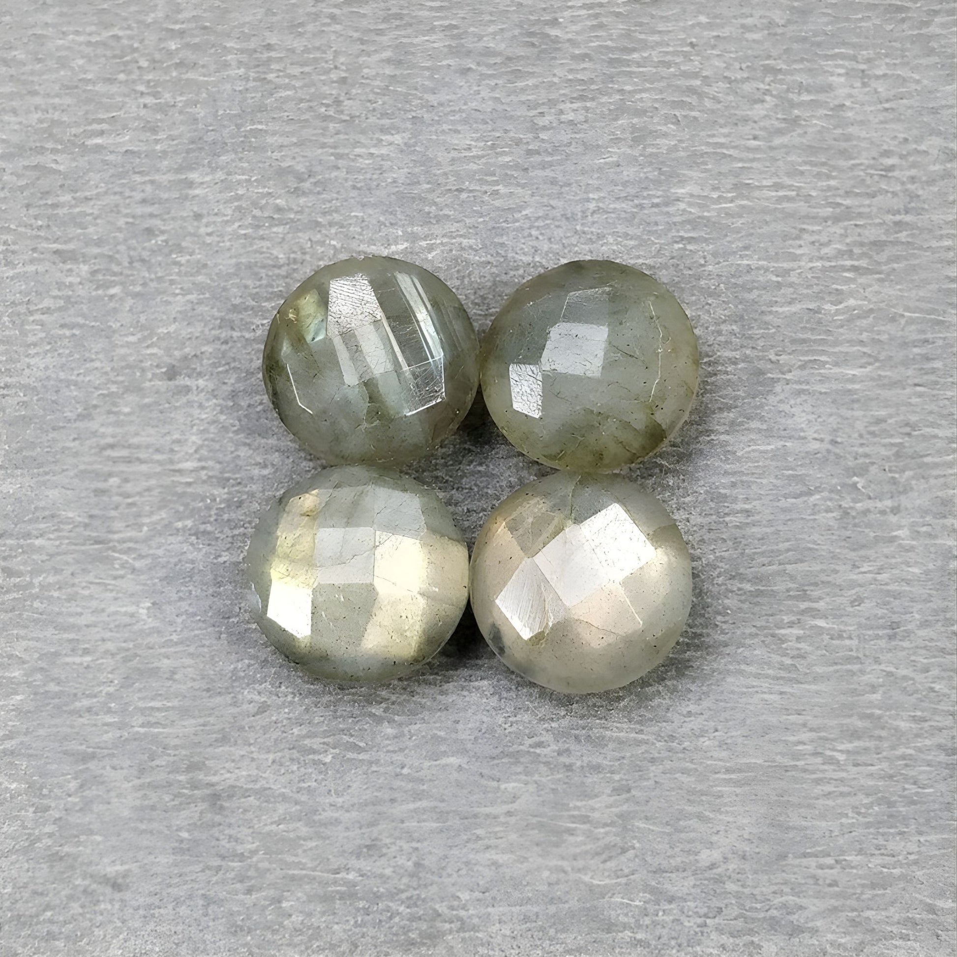 pietra preziosa di labradorite