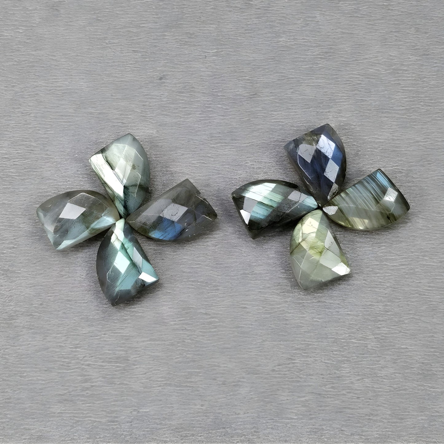 天然ラブラドライト