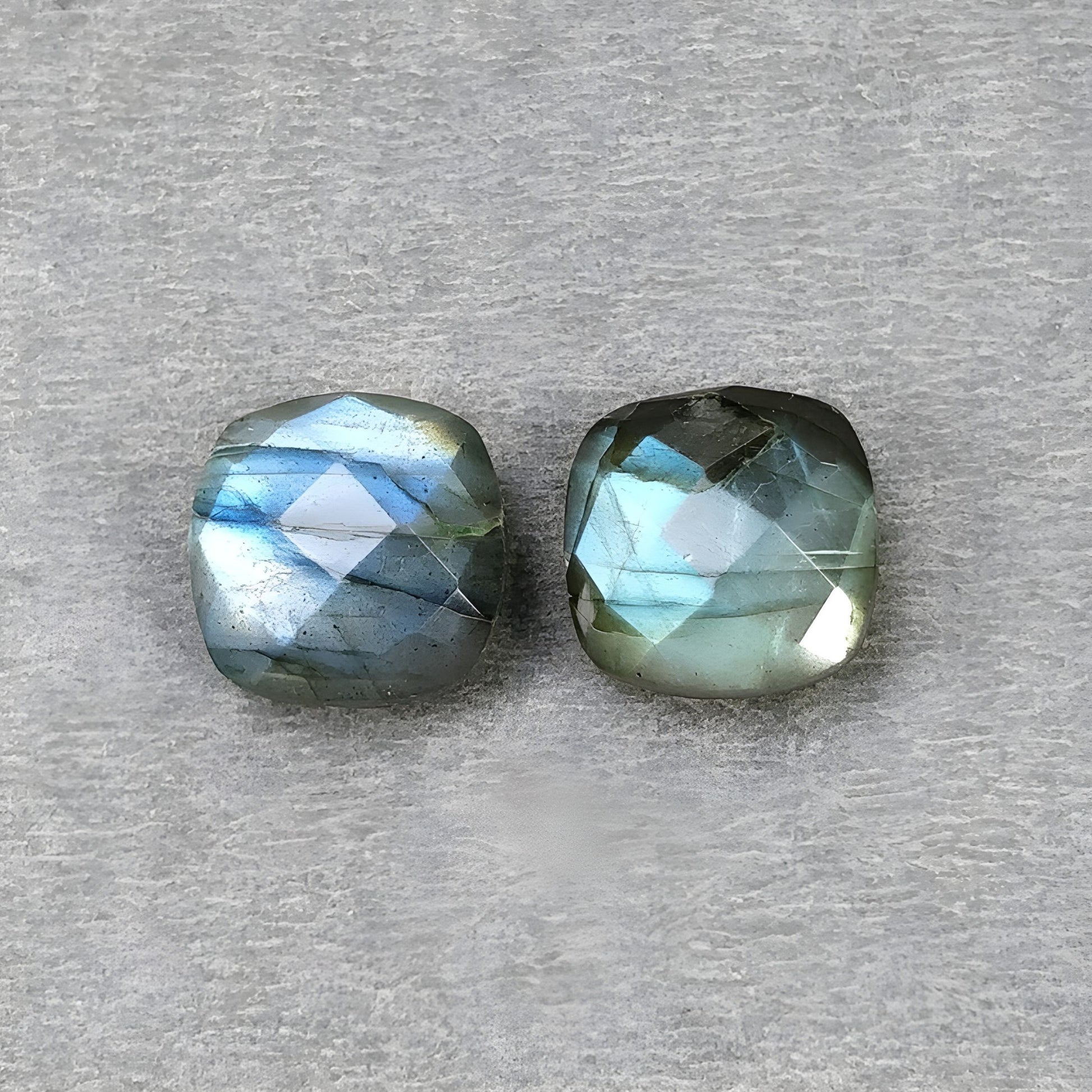 labradorite naturale