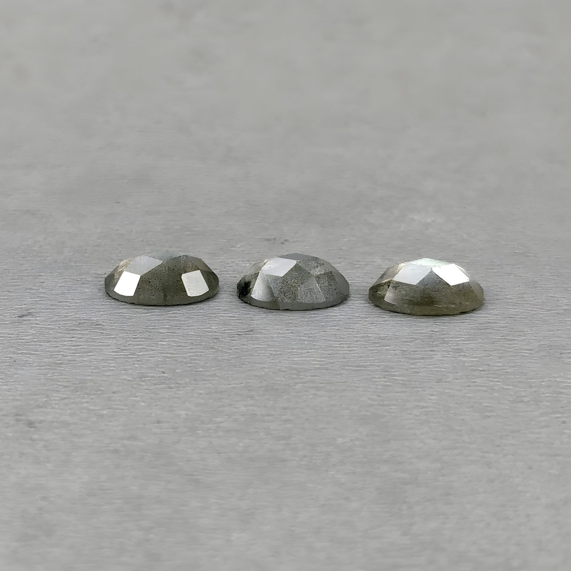 labradorite naturale