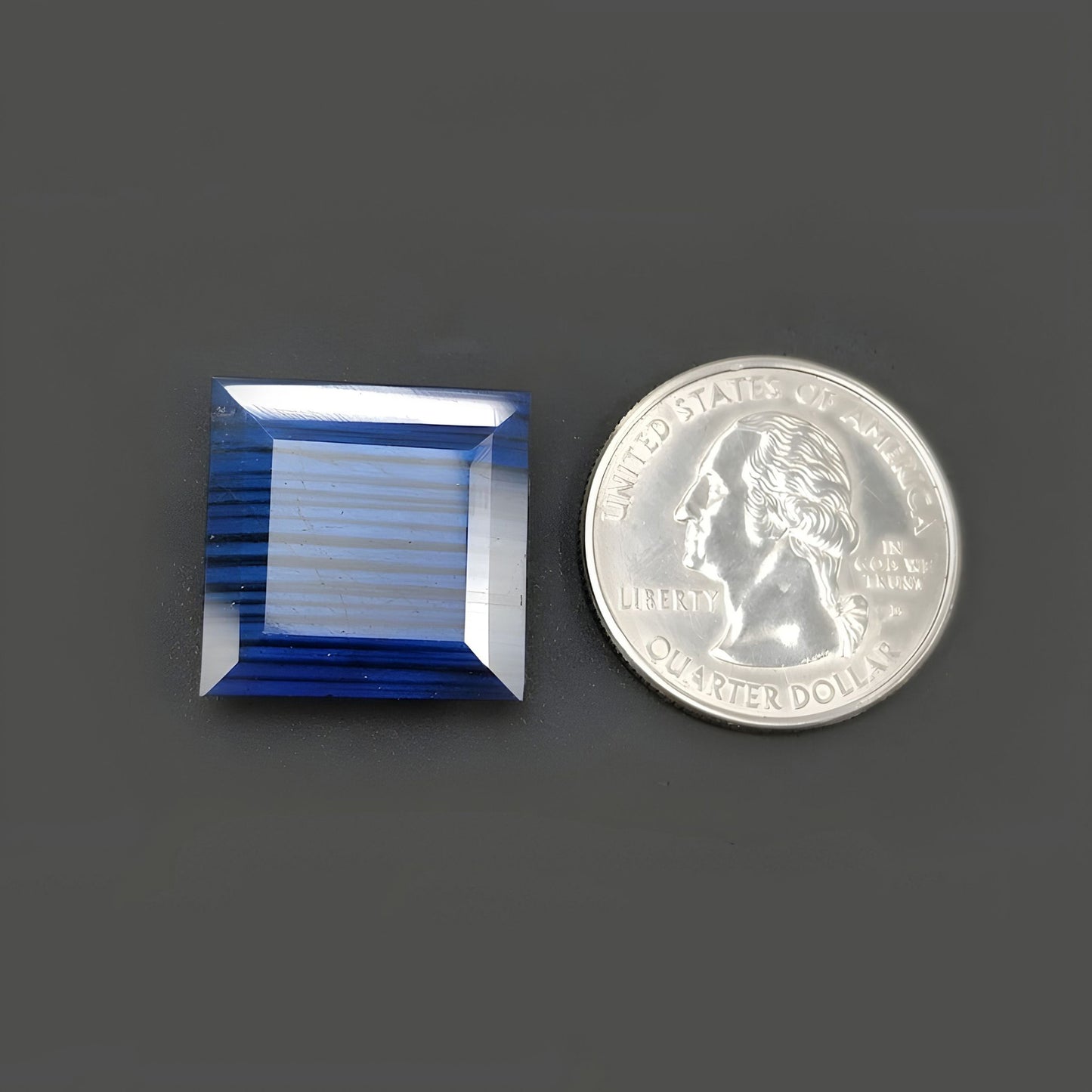 quadratischer Labradorit