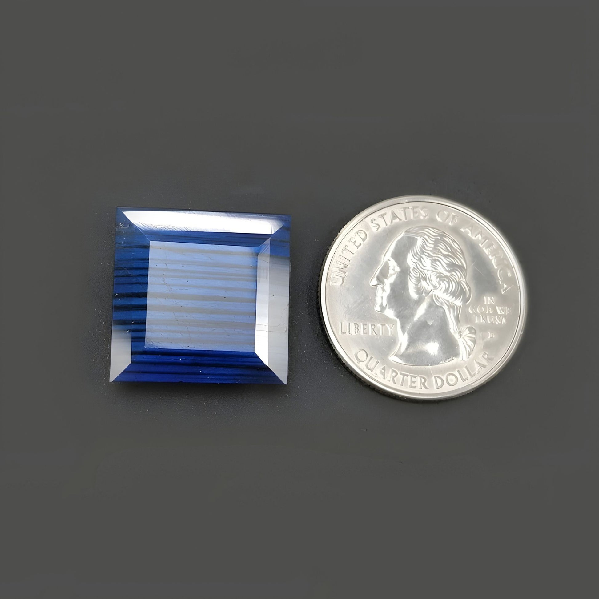 quadratischer Labradorit
