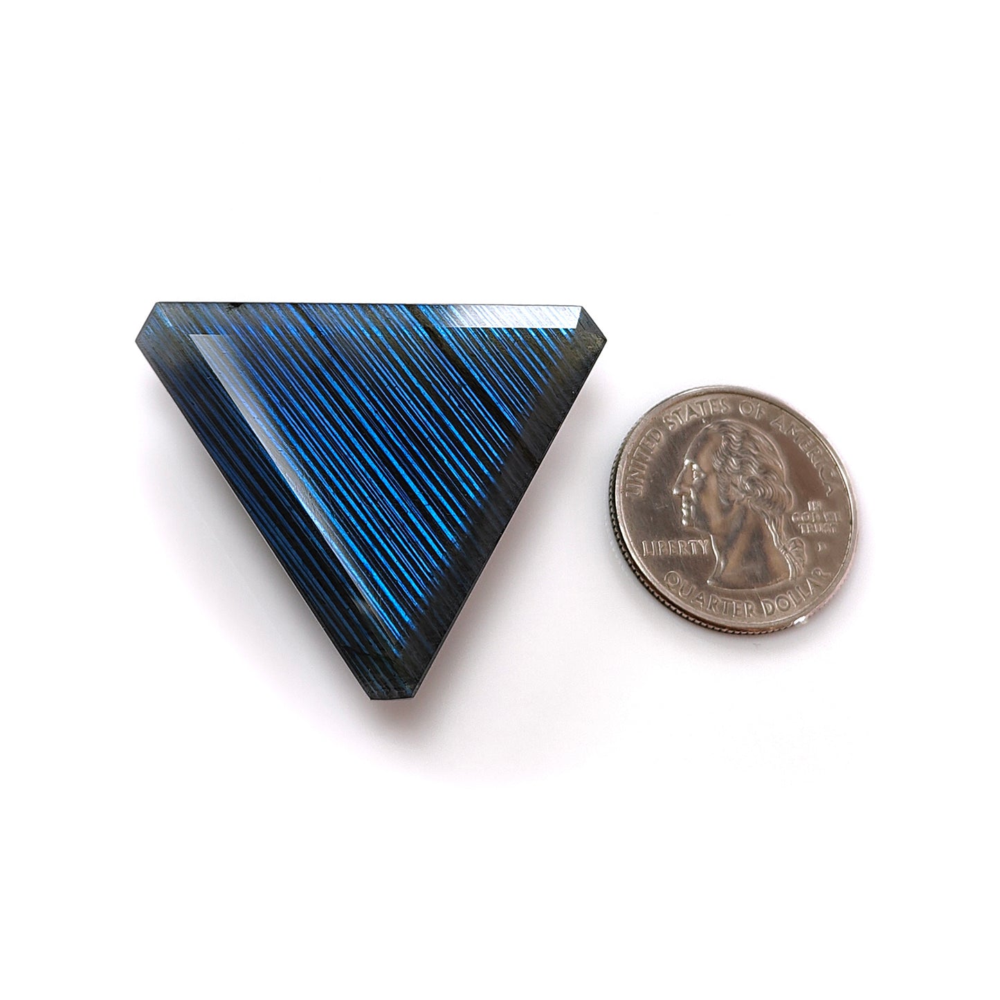 قطع اللابرادوريت متعدد الأوجه