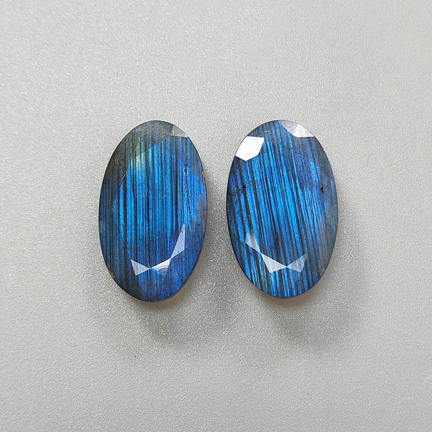 Labradorite taglio sfaccettato