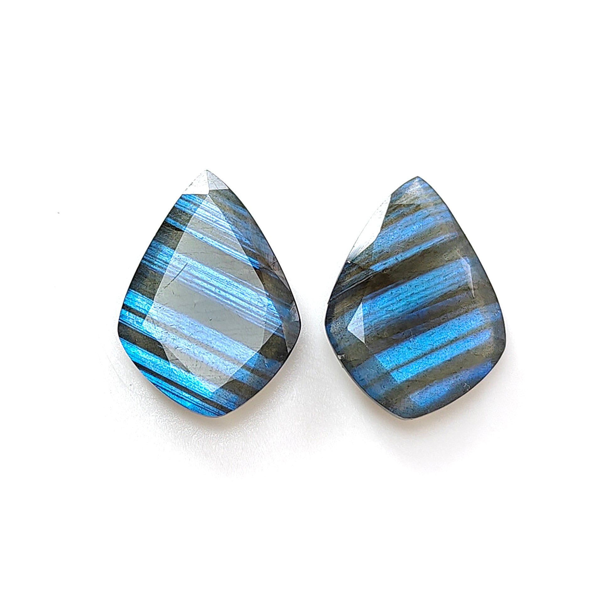 Labradorite pear Faceted Cut