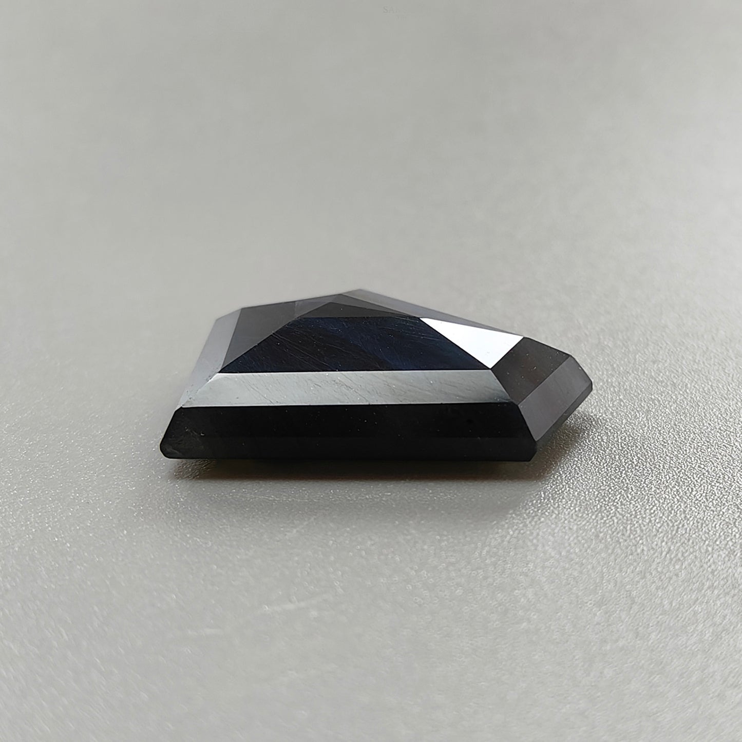 Лабрадорит для ювелирных изделий