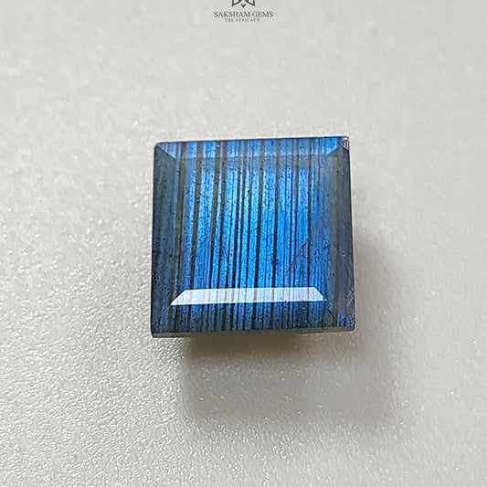 Labradorite Gemstone