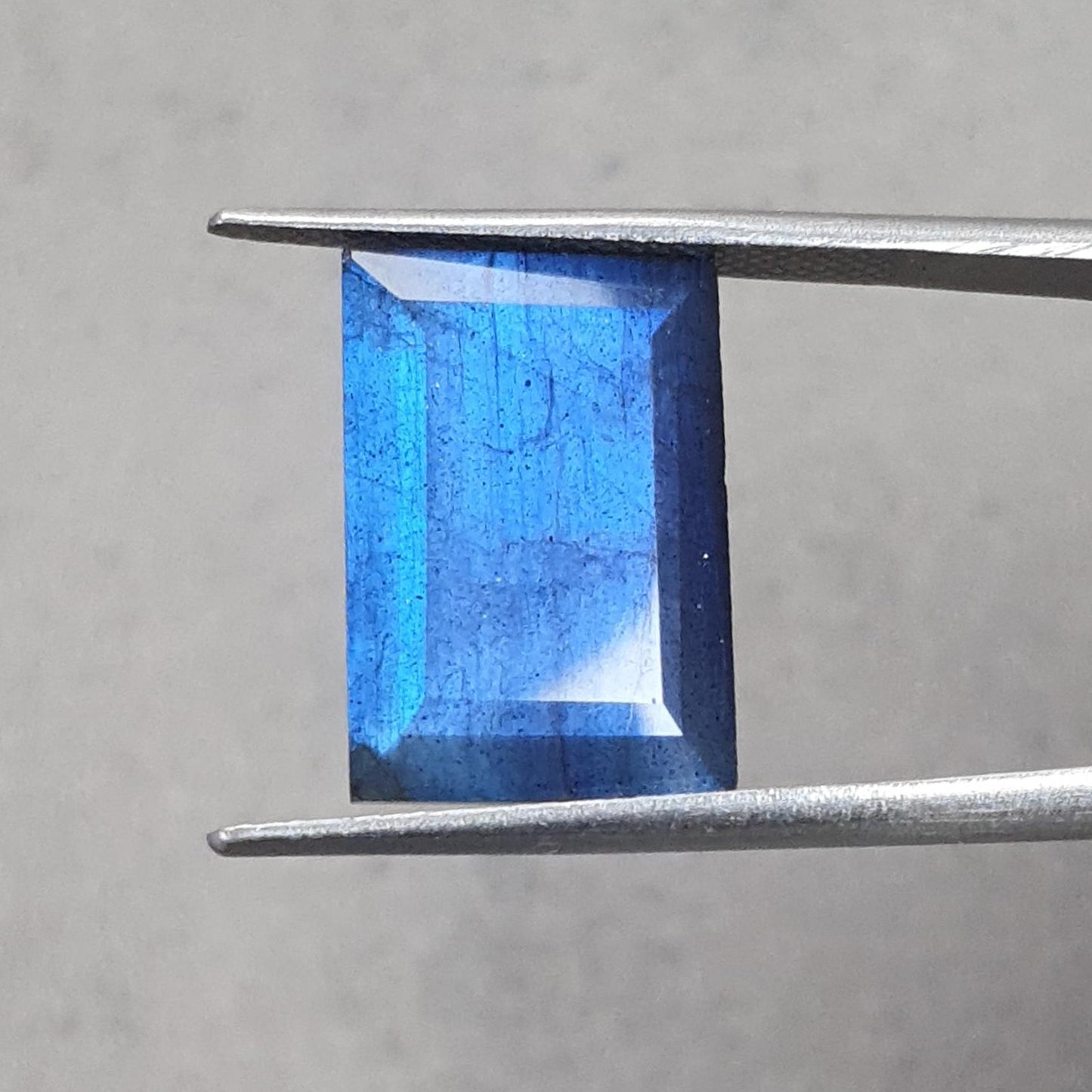 Rainbow Flashing Labradorite Fancy Cut: 11.90cts Natural Untreated Unheated Blue Labradorite Baguette Shape 1pc For Jewelry 17*11mm