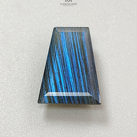Labradorite Gemstone