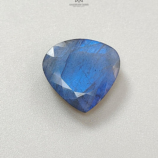 Labradorite Gemstone