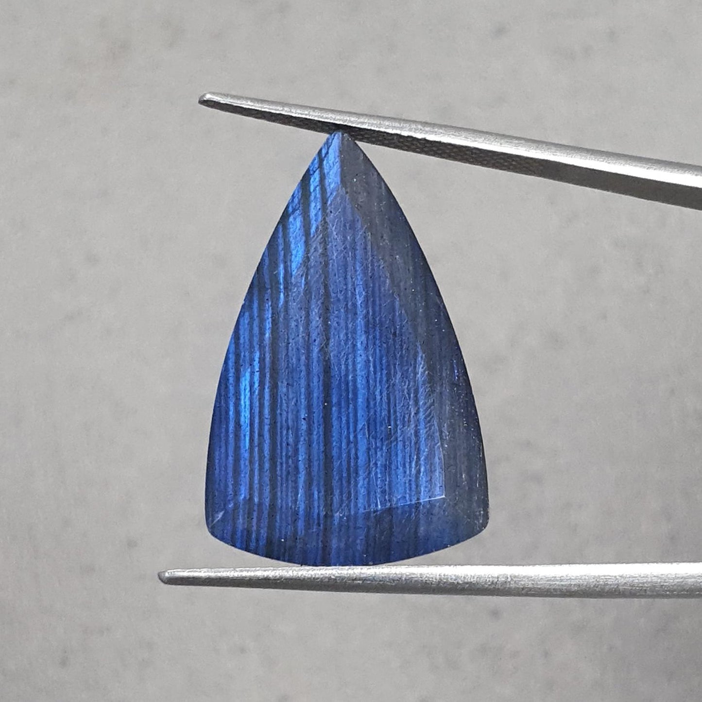 Rainbow Flashing Labradorite Fancy Cut: 13.30cts Natural Untreated Unheated Blue Labradorite Pear Shape 1pc For Jewelry 26*16mm