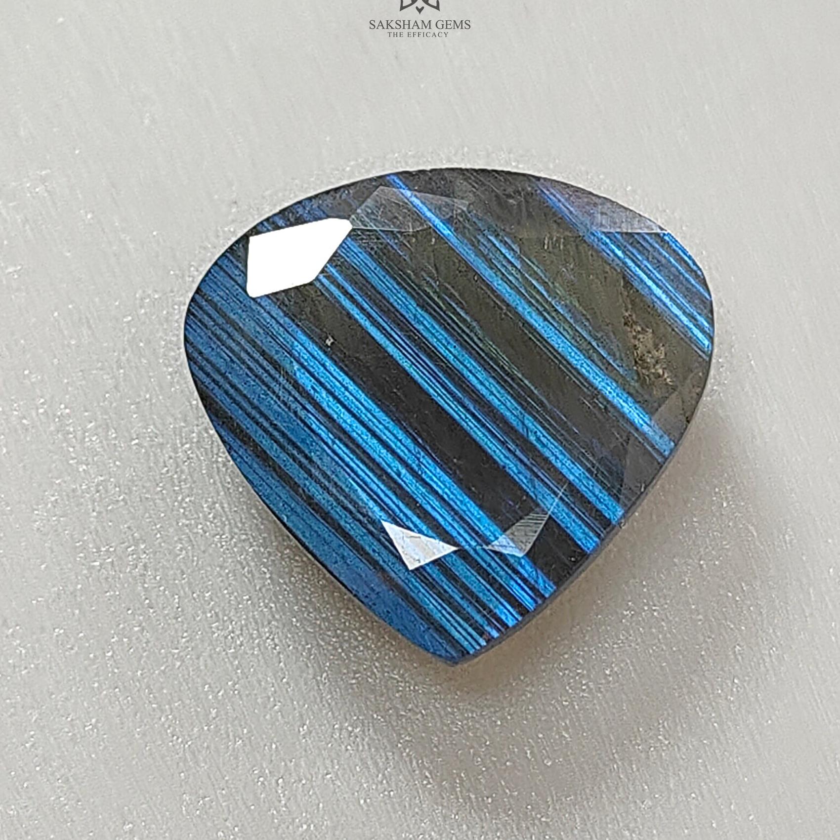 Labradorite Gemstone
