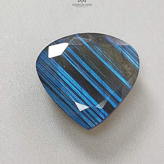 Labradorite Gemstone