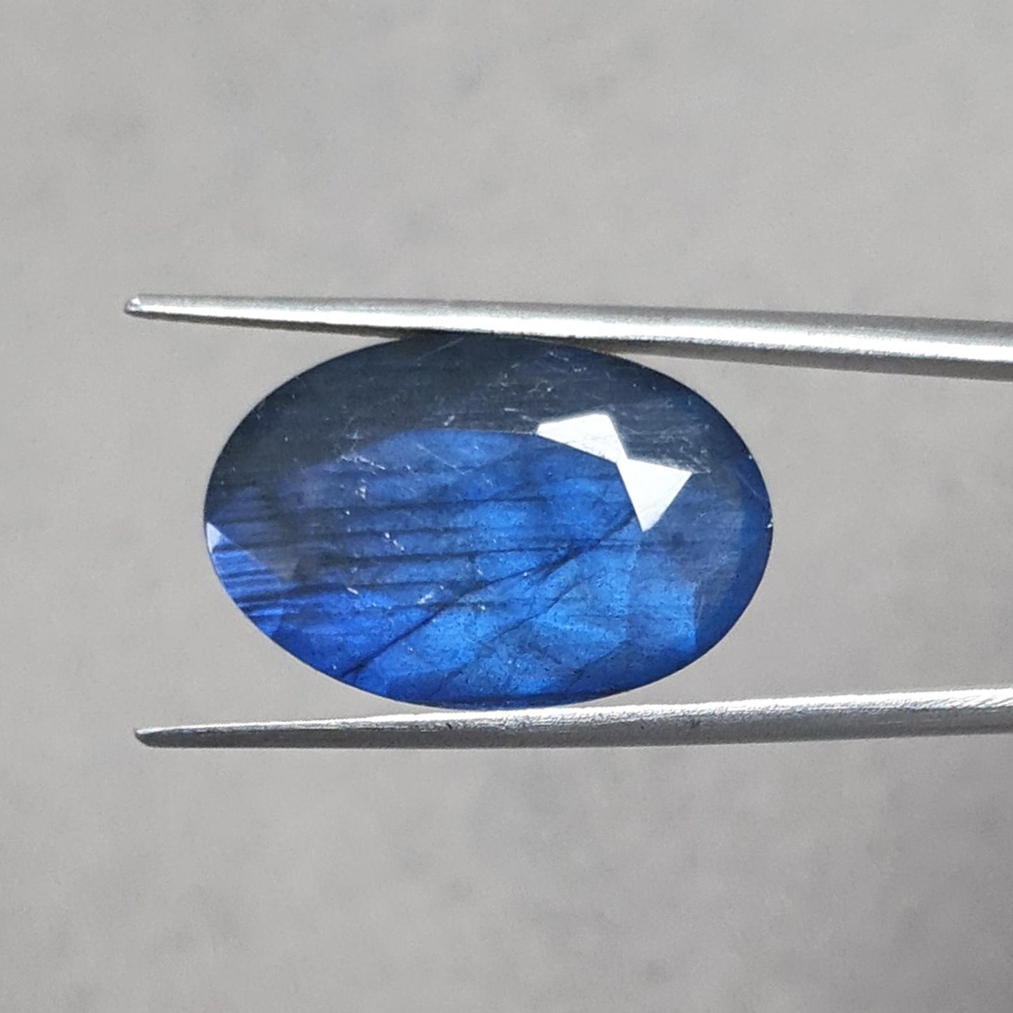 Labradorite Cabochon Fancy Cut : 15.50cts Natural Untreated Unheated Blue Labradorite Oval Shape 1pc For Jewelry 21*14mm