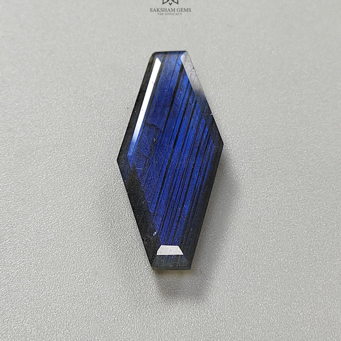 Labradorite Gemstone