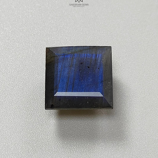 Labradorite Gemstone