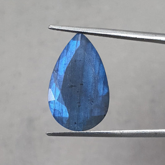 Labradorite Gemstone