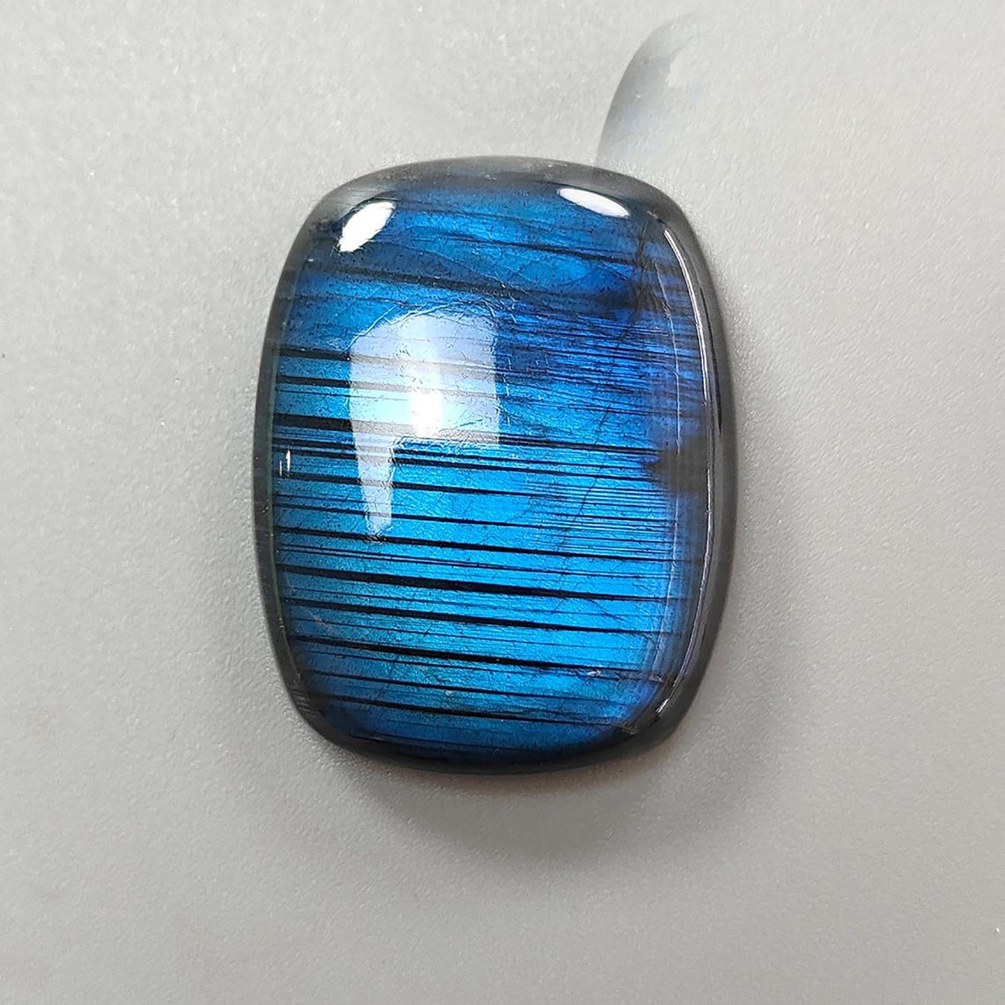 Cabochon di labradorite