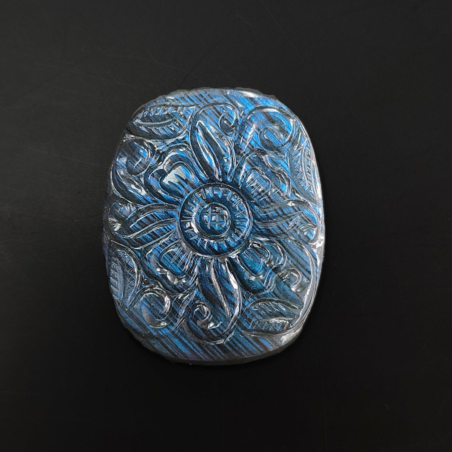 Labradorite Gemstone Carving : Natural Untreated Unheated Labradorite Hand Carved Cushion Carving 1 pcs Set