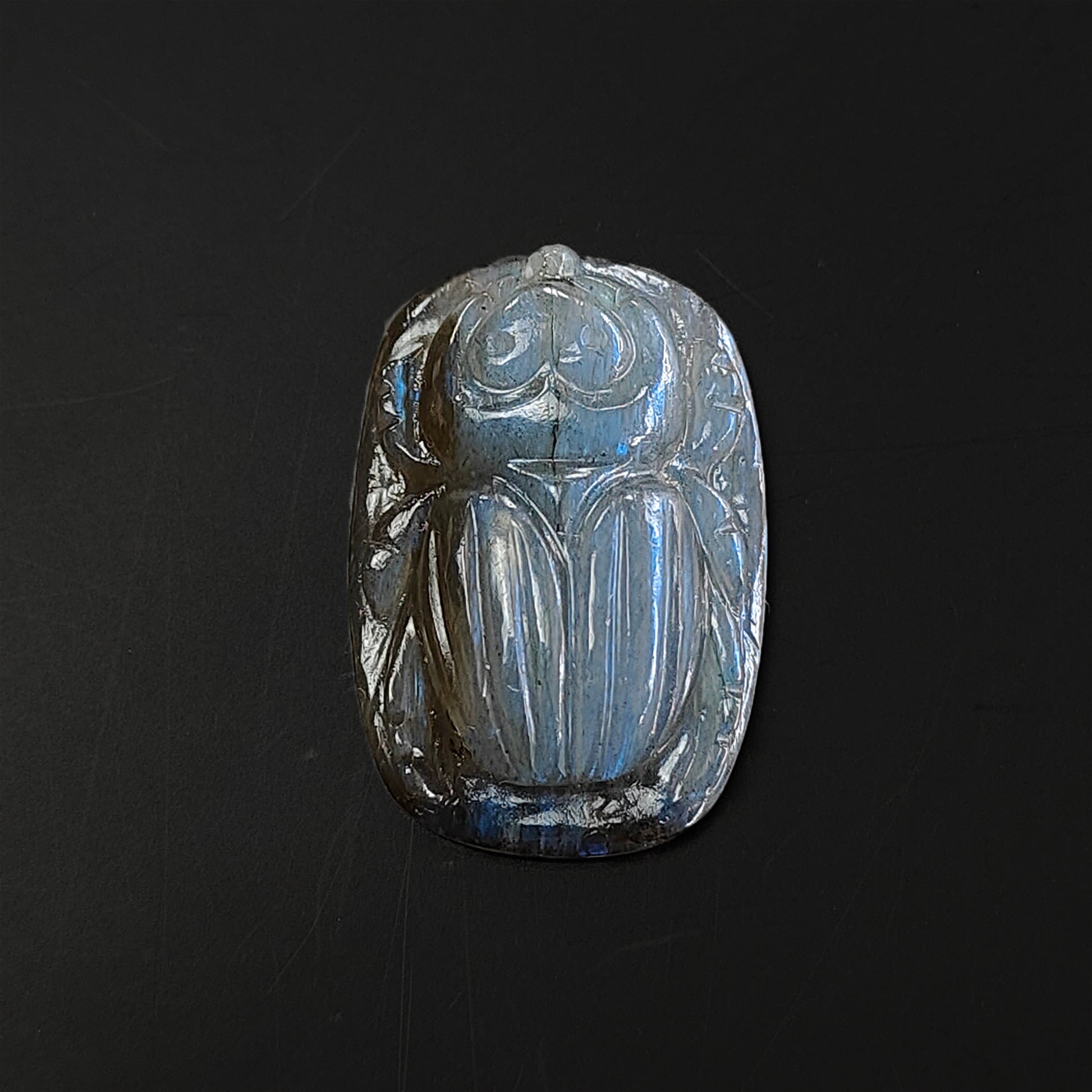 نحت اللابيدوريت