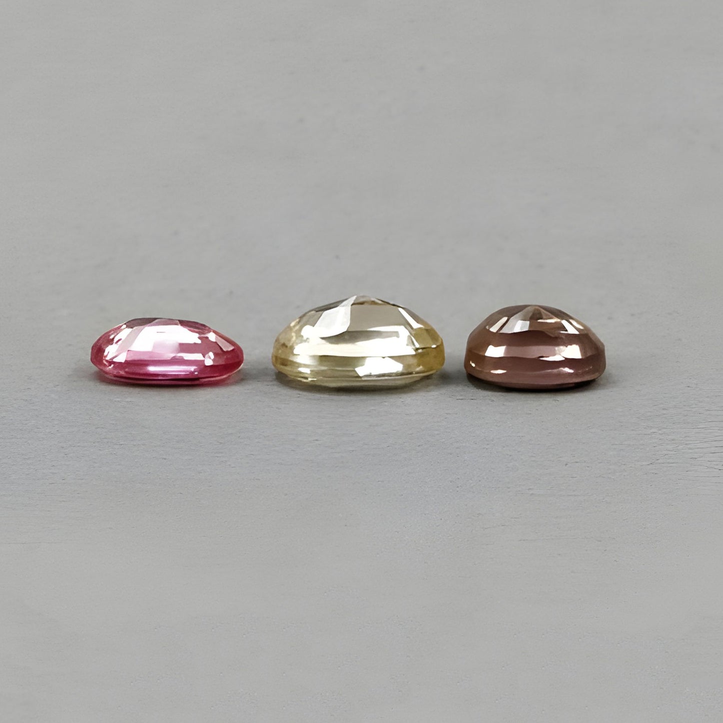 29.85cts Synthetic Manmade Corundum Gemstone Faceted Cut Oval Shape 3pcs