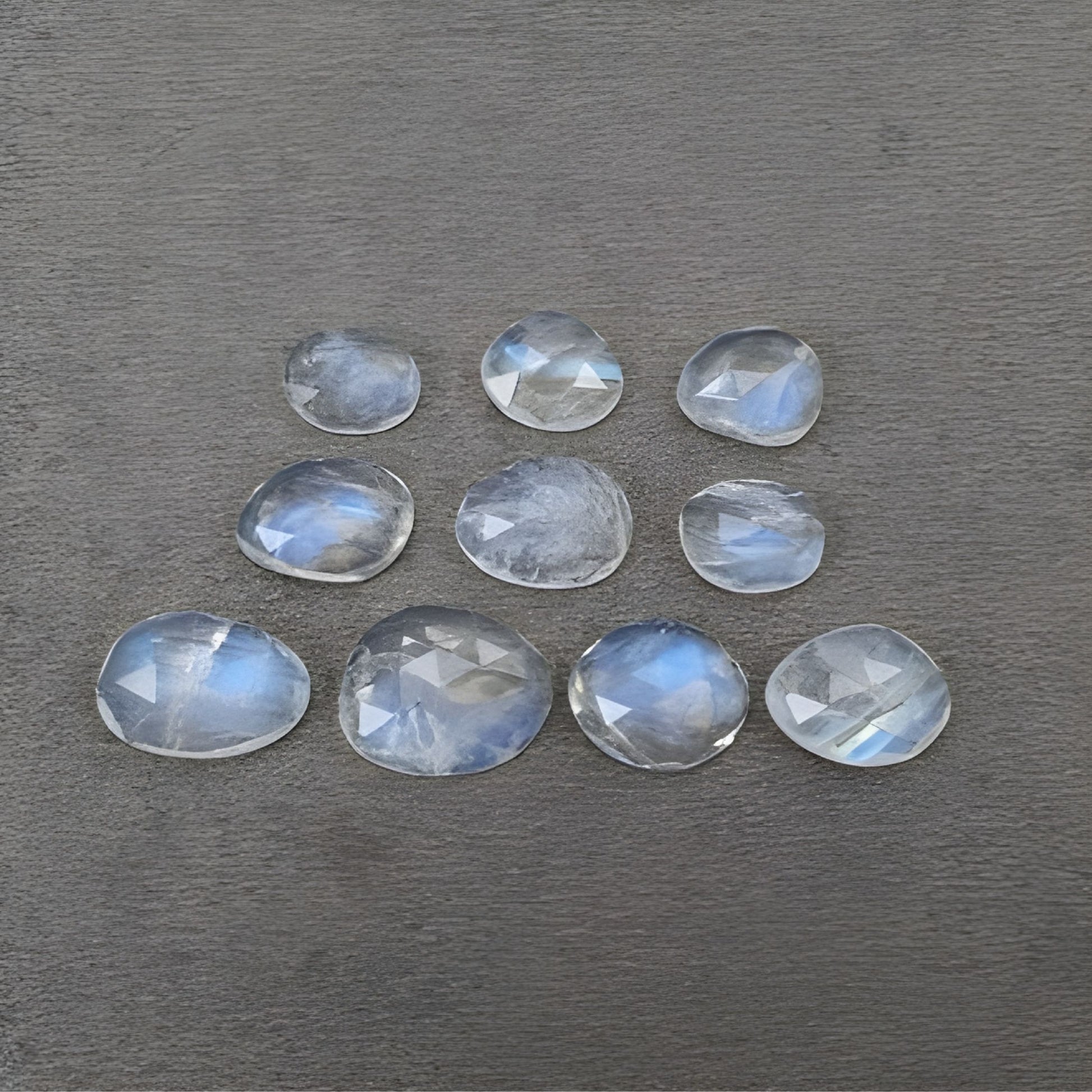 レインボームーンストーン天然未処理宝石