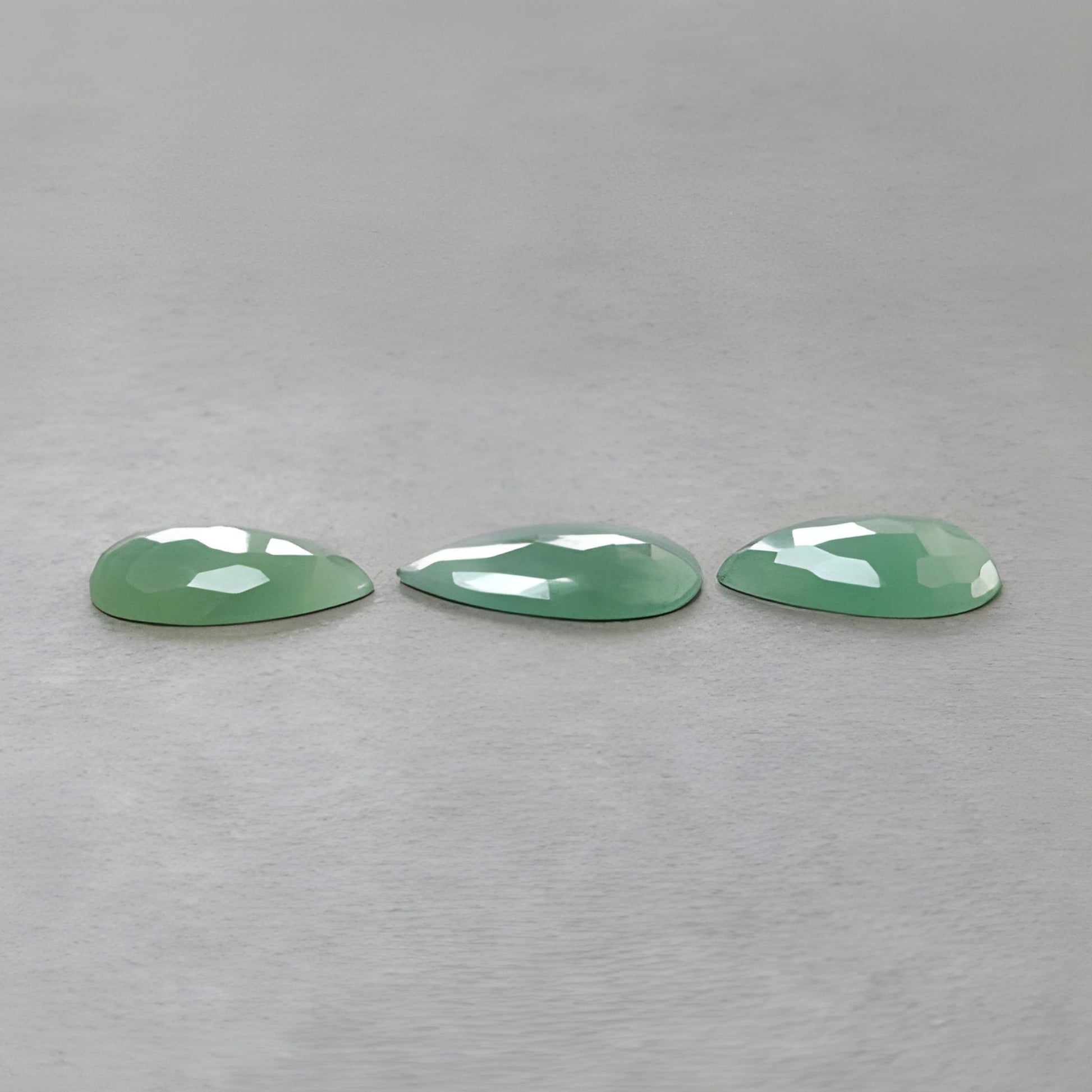 حجر الميلاد لشهر أبريل