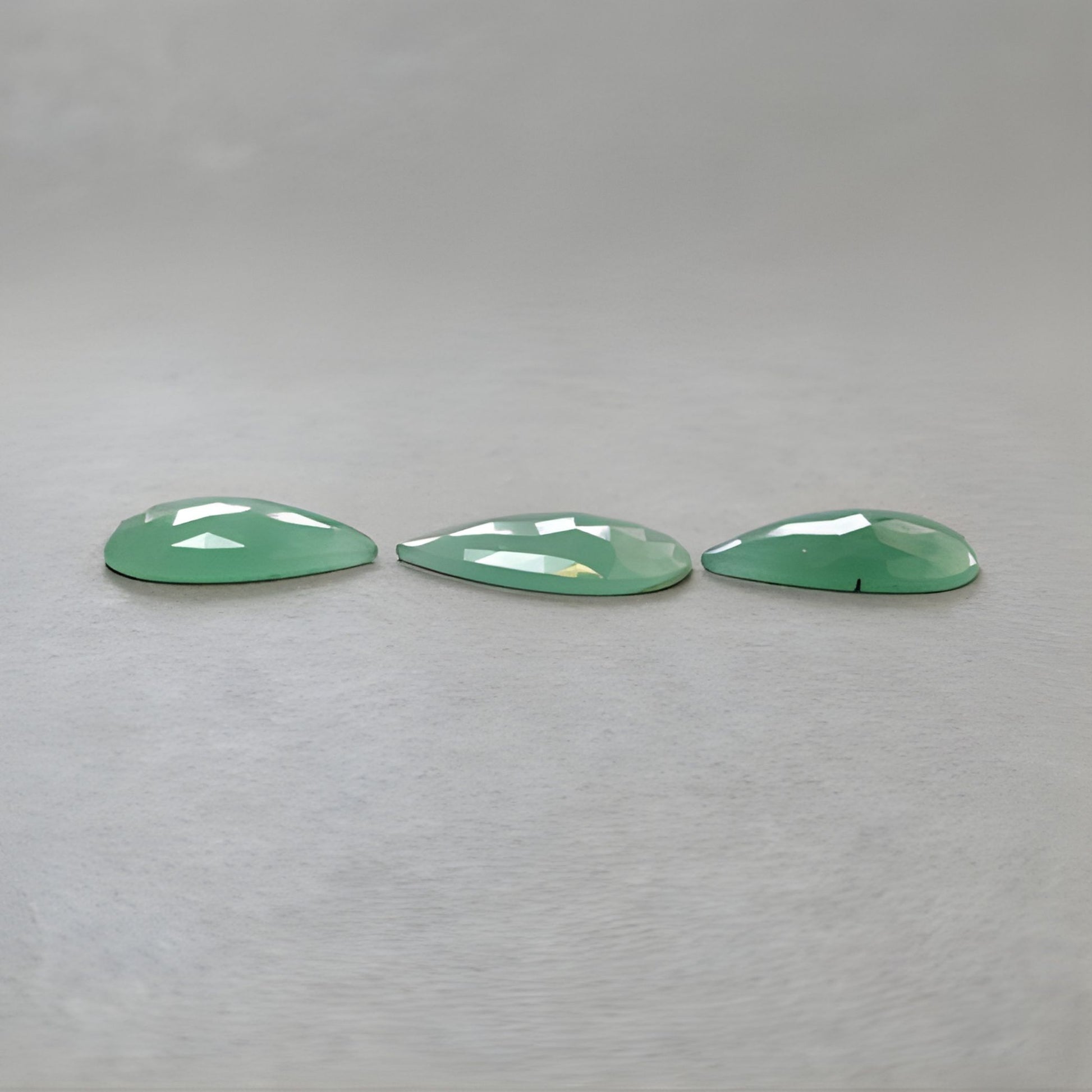 Green Quartzite Pear Shape faceted Cut