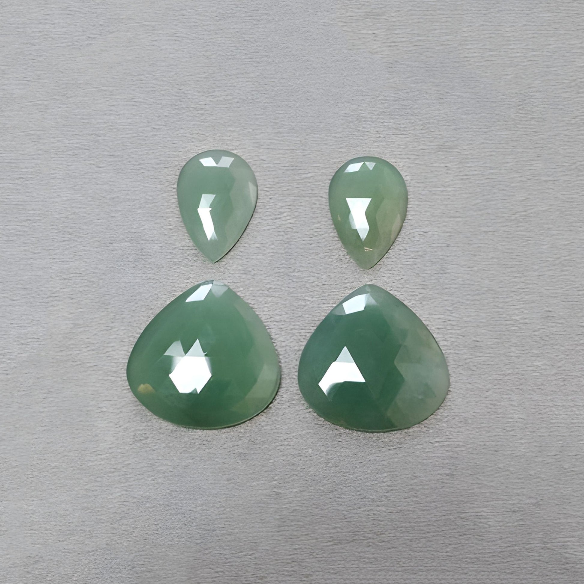 グリーンクォーツァイト ペアシェイプ ファセットカット