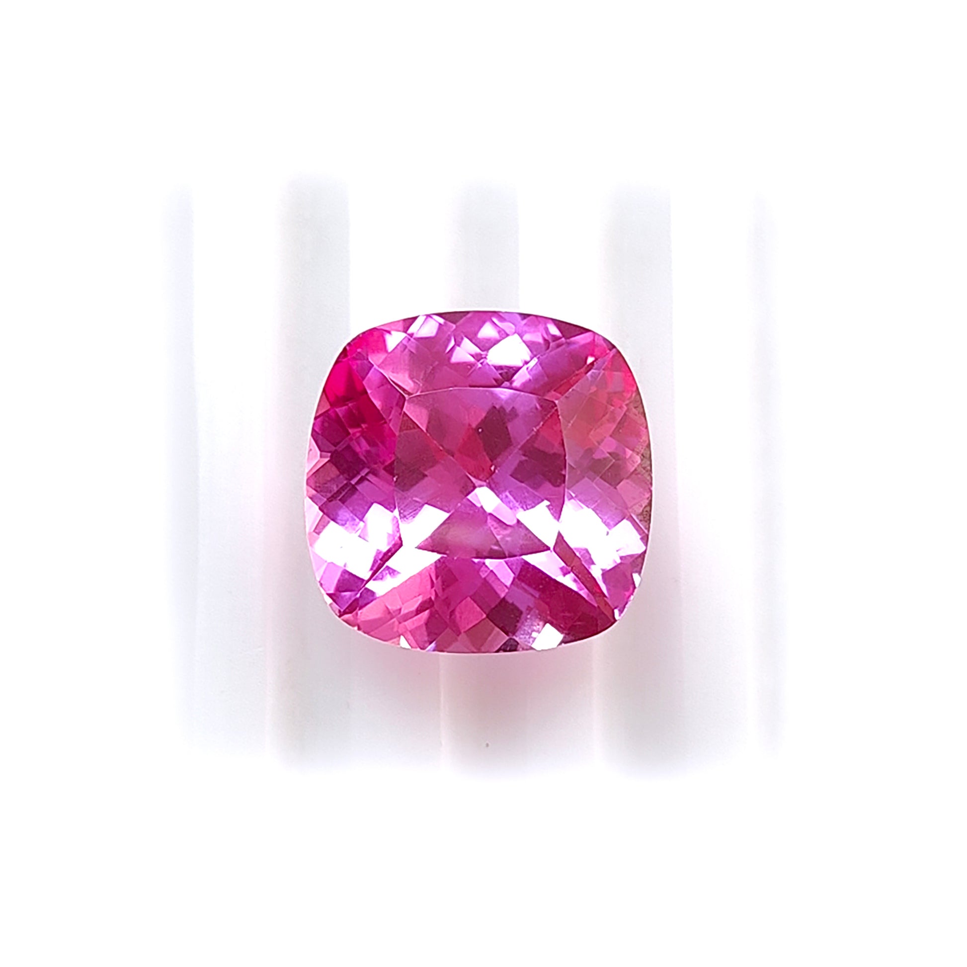 宝飾品用の合成ガーネット