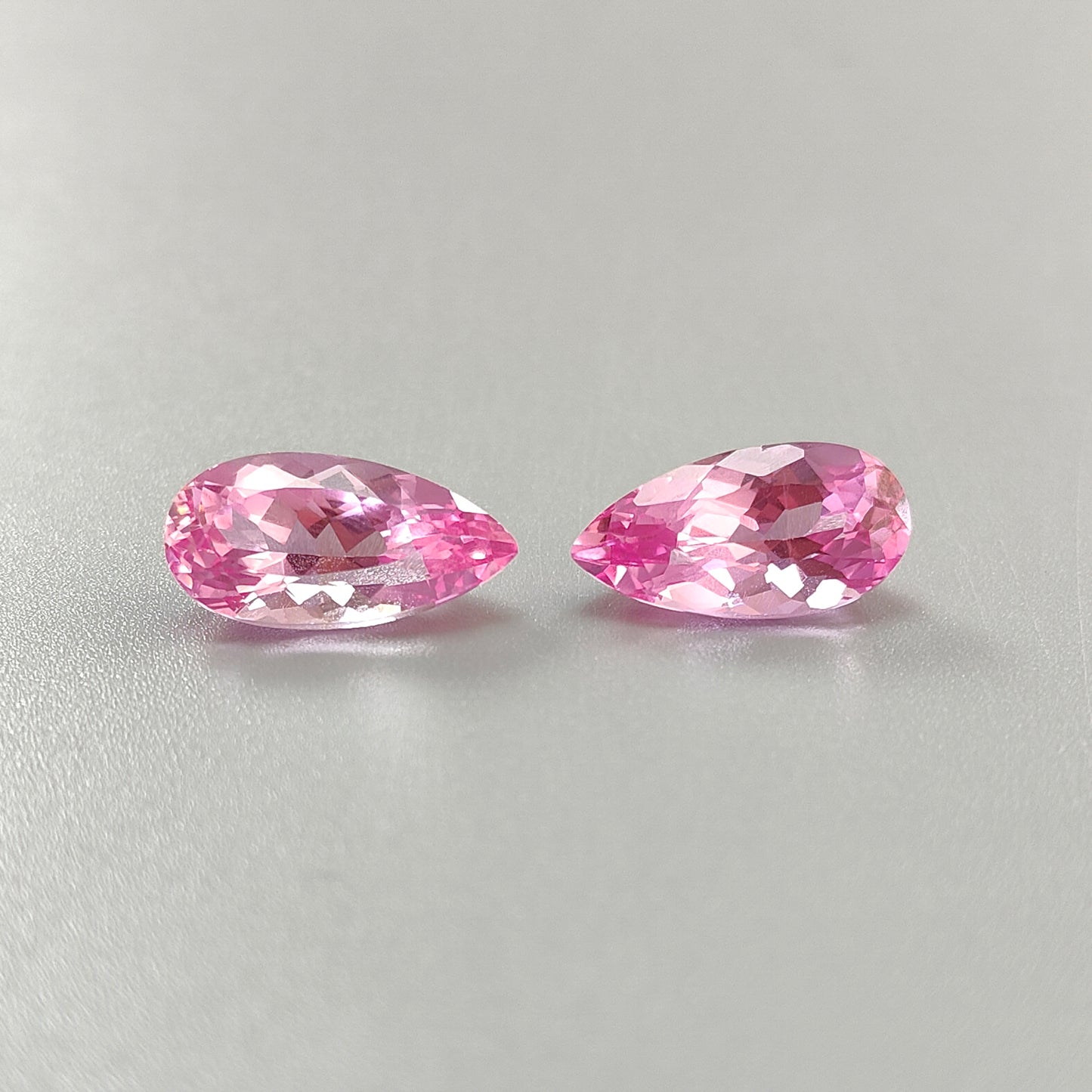 مورغانيت صناعي للمجوهرات