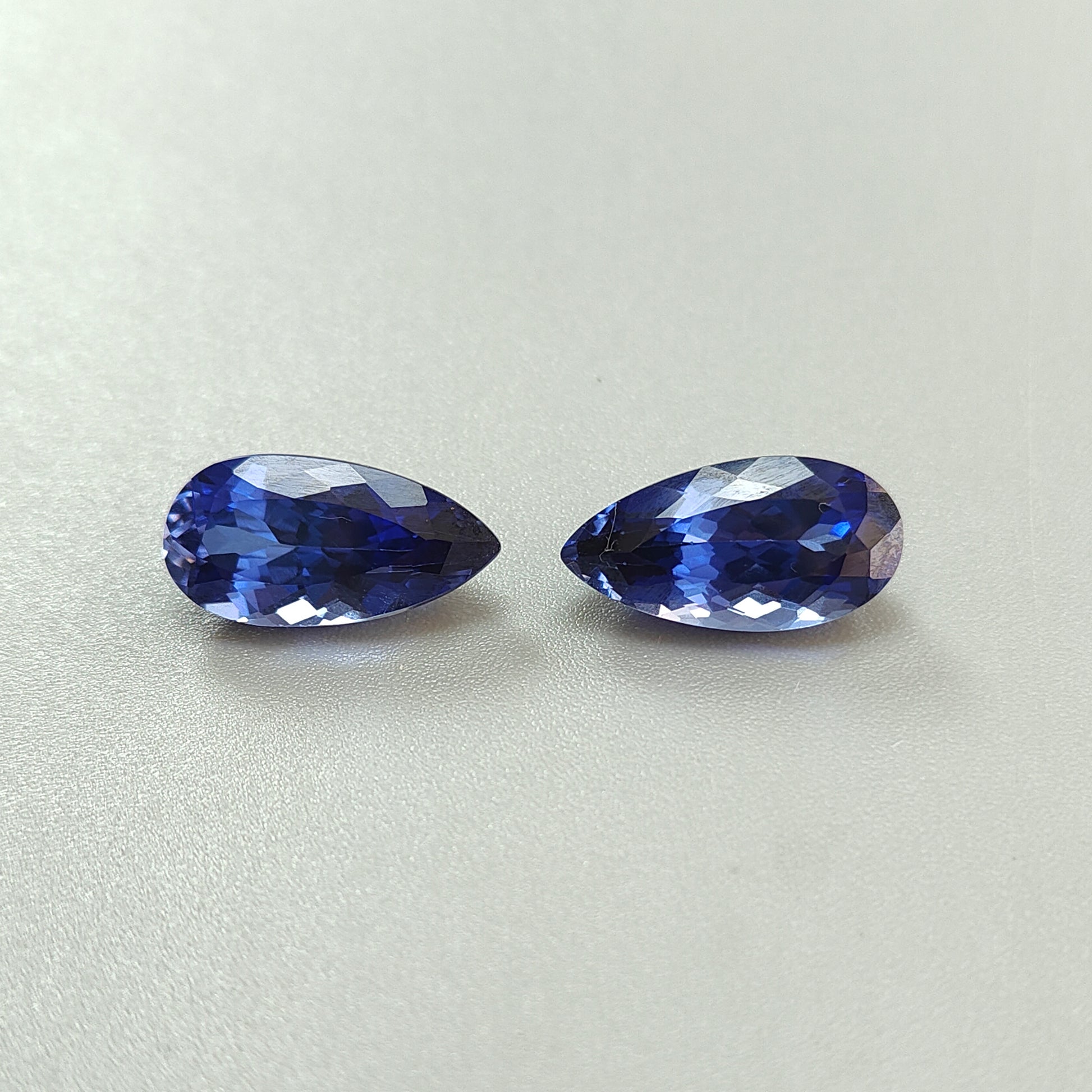 蓝宝石刻面切割宝石