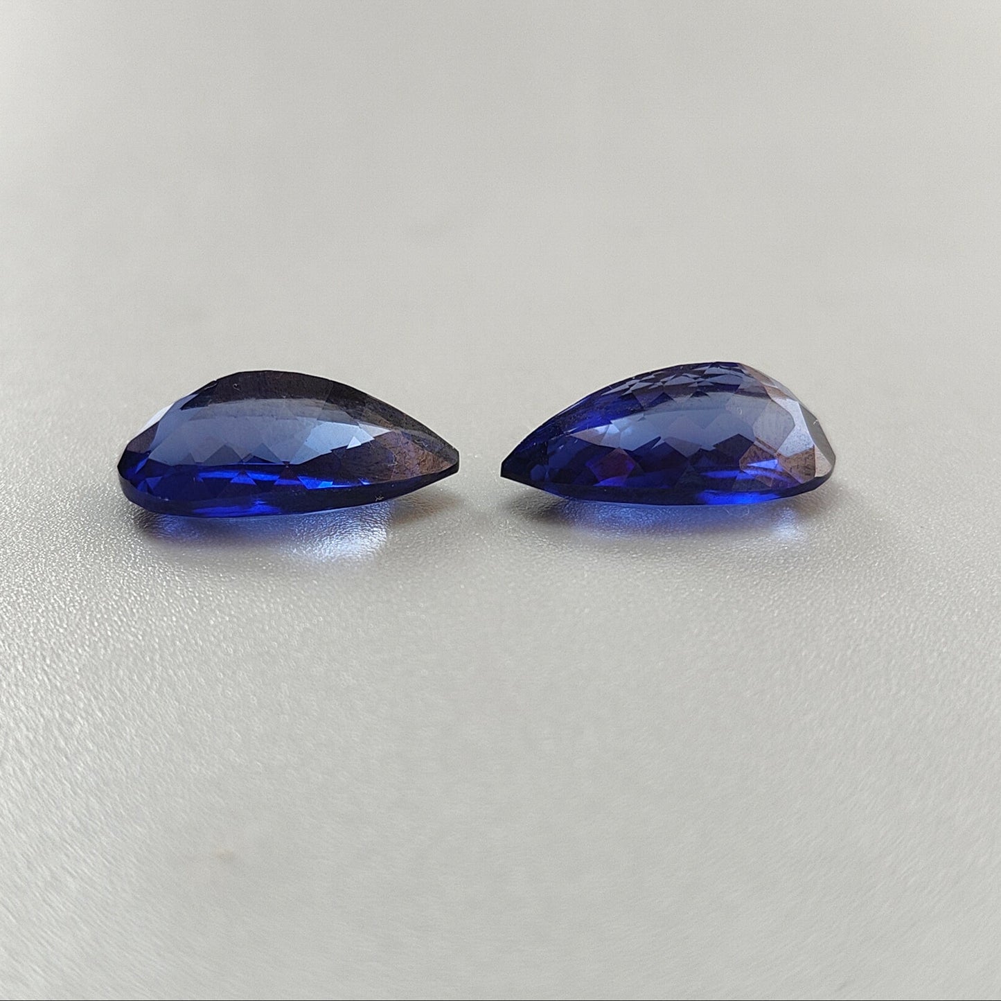 宝飾品用のサファイア