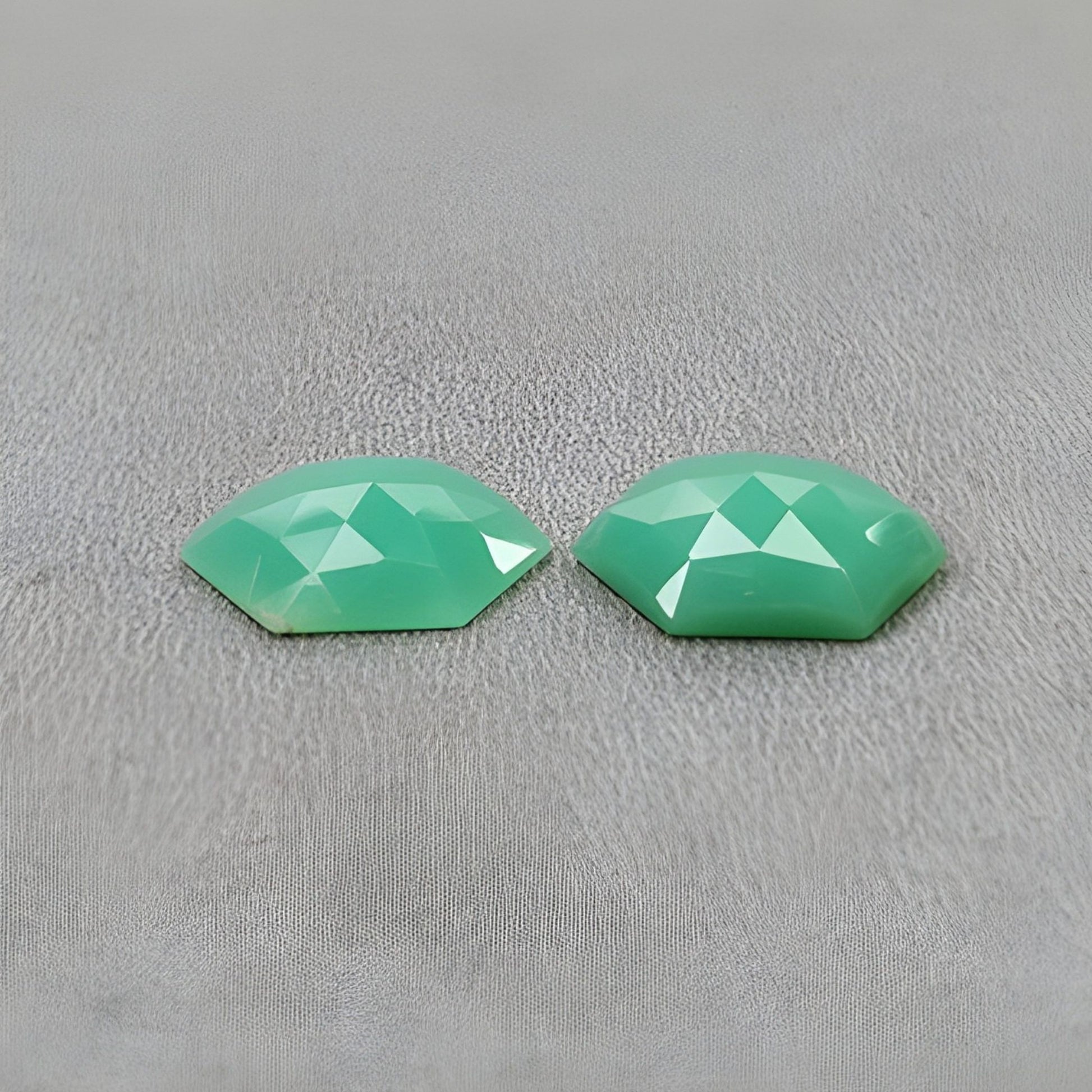 Chrysopras Sechseckform Facettenschliff