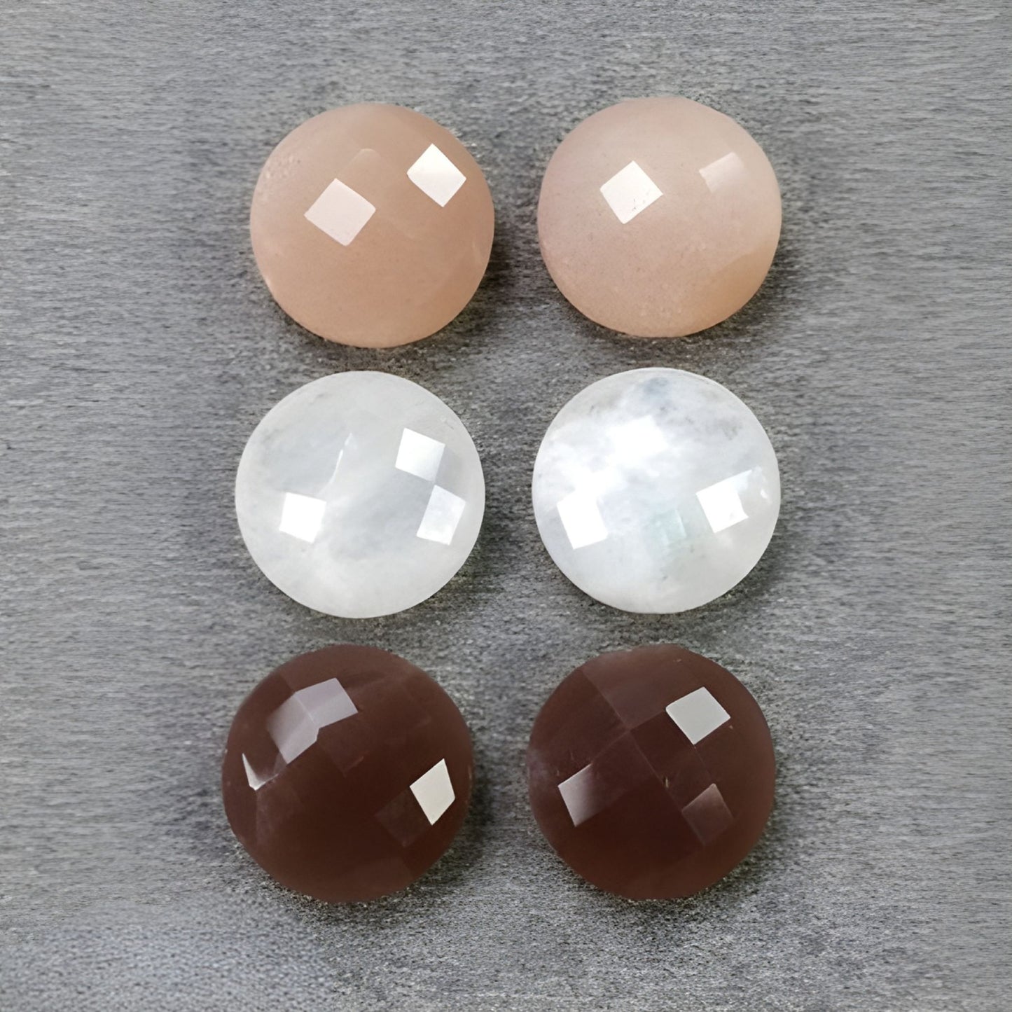 حجر ميلاد شهر يونيو