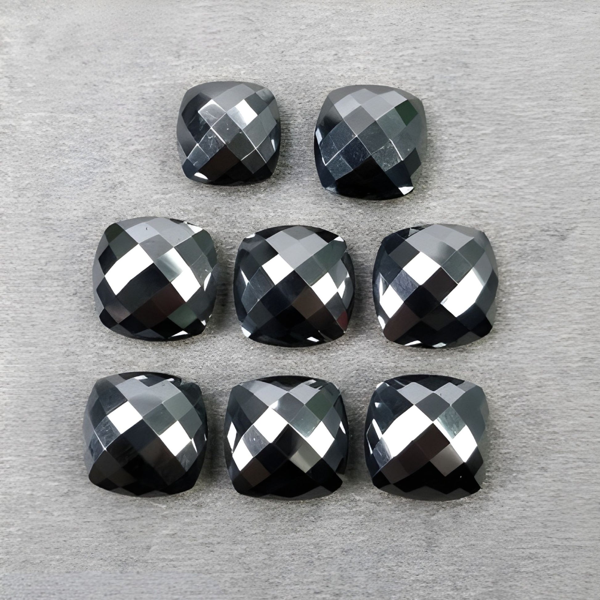 赤铁矿垫形格子切割