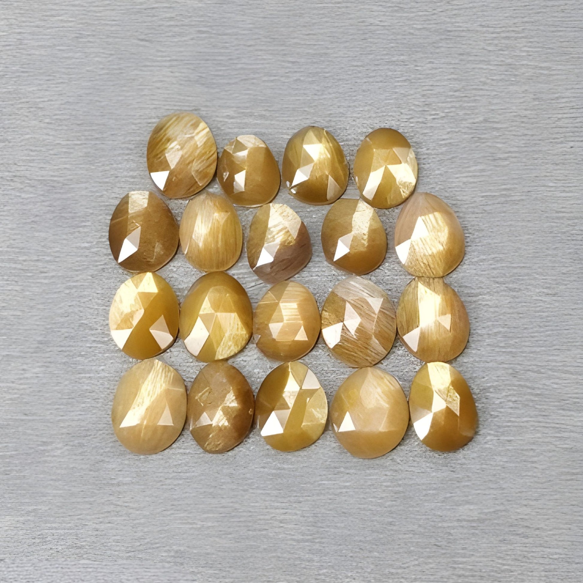 حجر ميلاد شهر يونيو