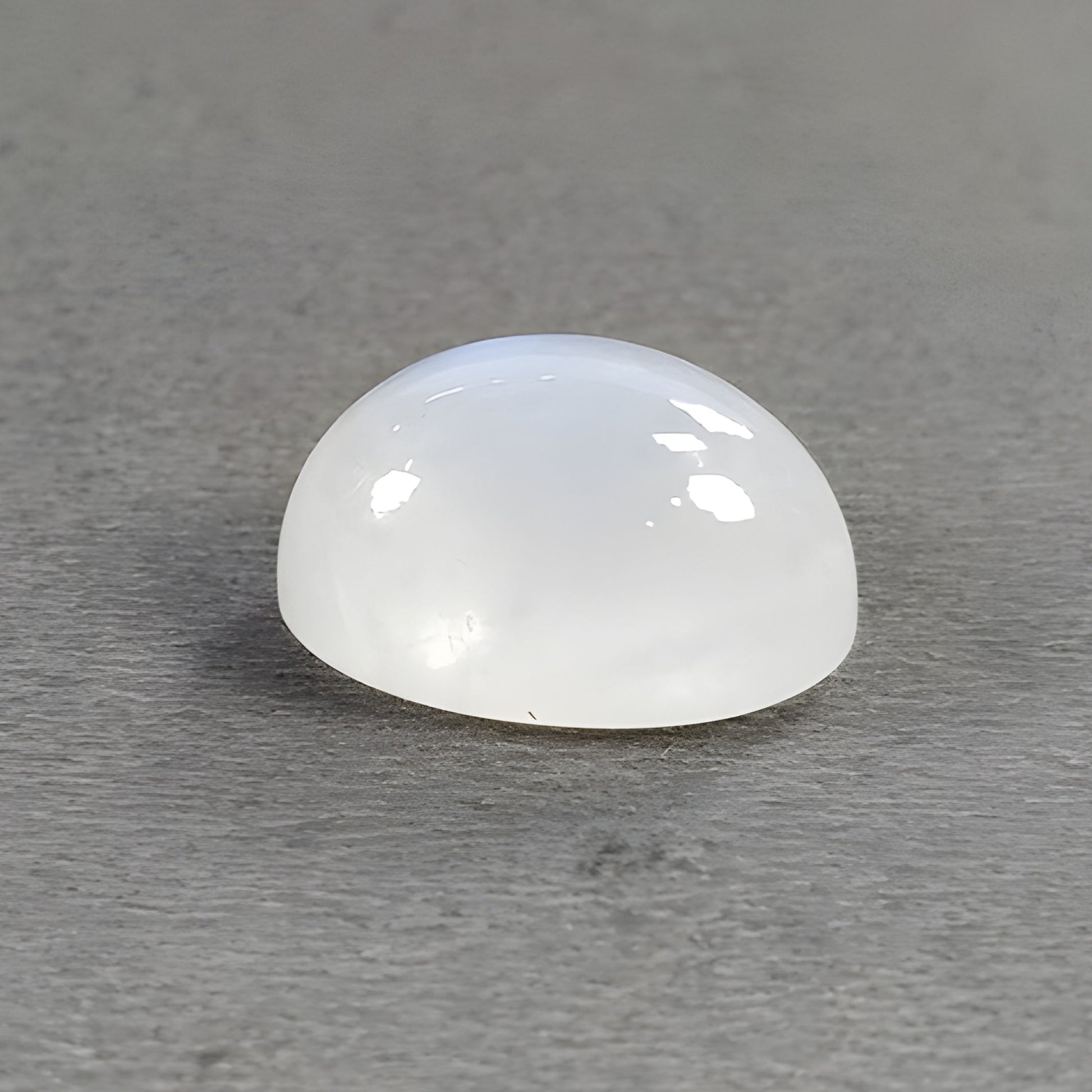 天然の未処理のムーンストーン