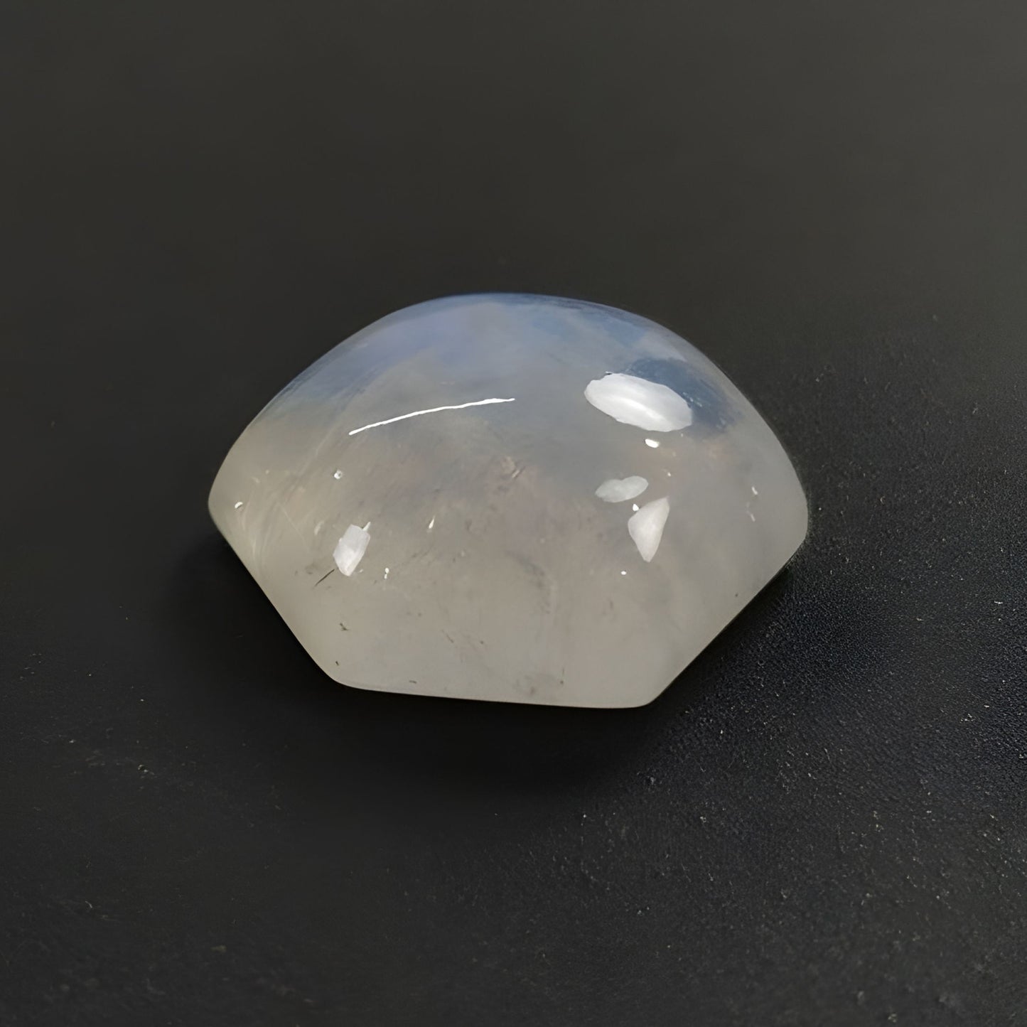 piedra natal de junio