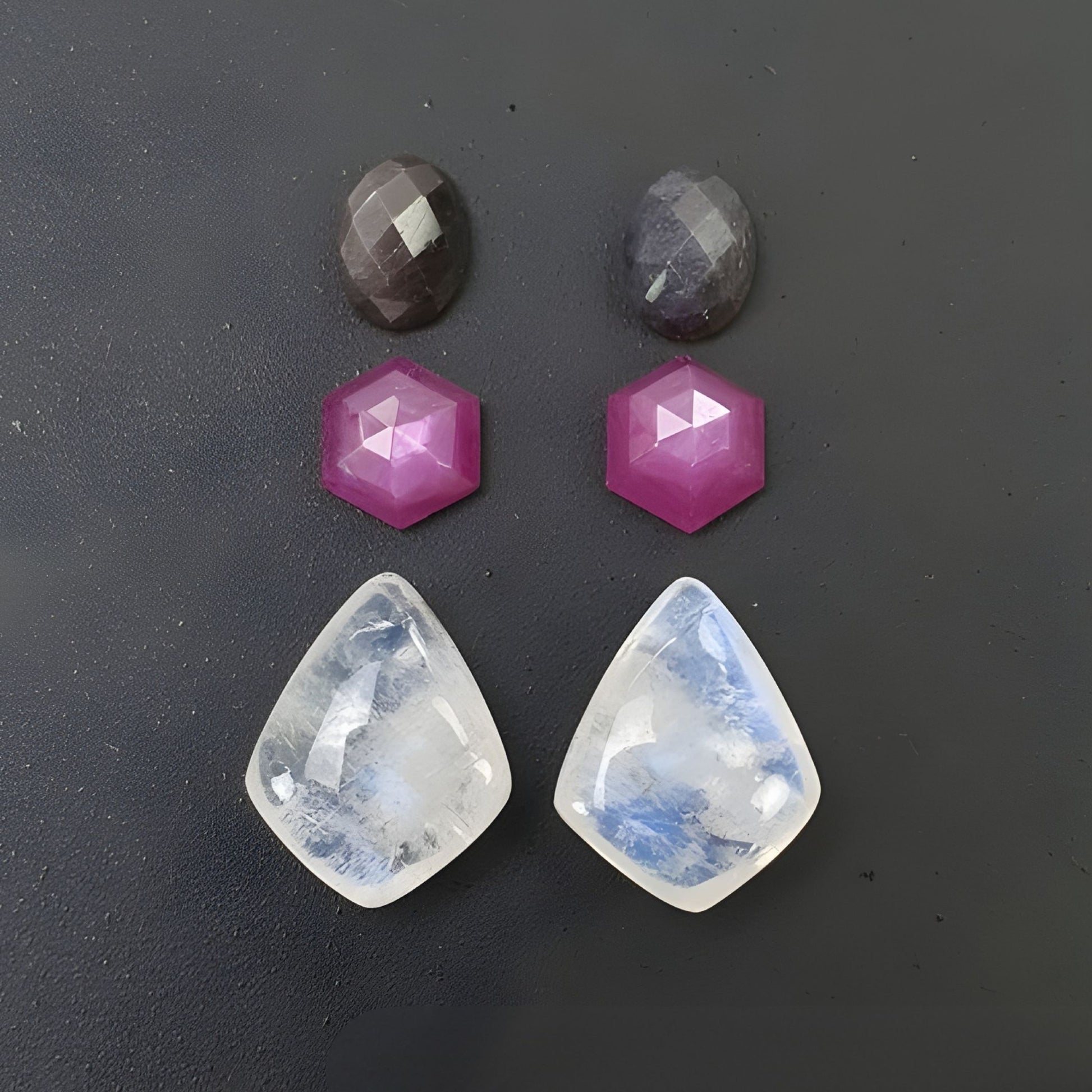 moonstone, sapphire fancy cabochon & Step cut